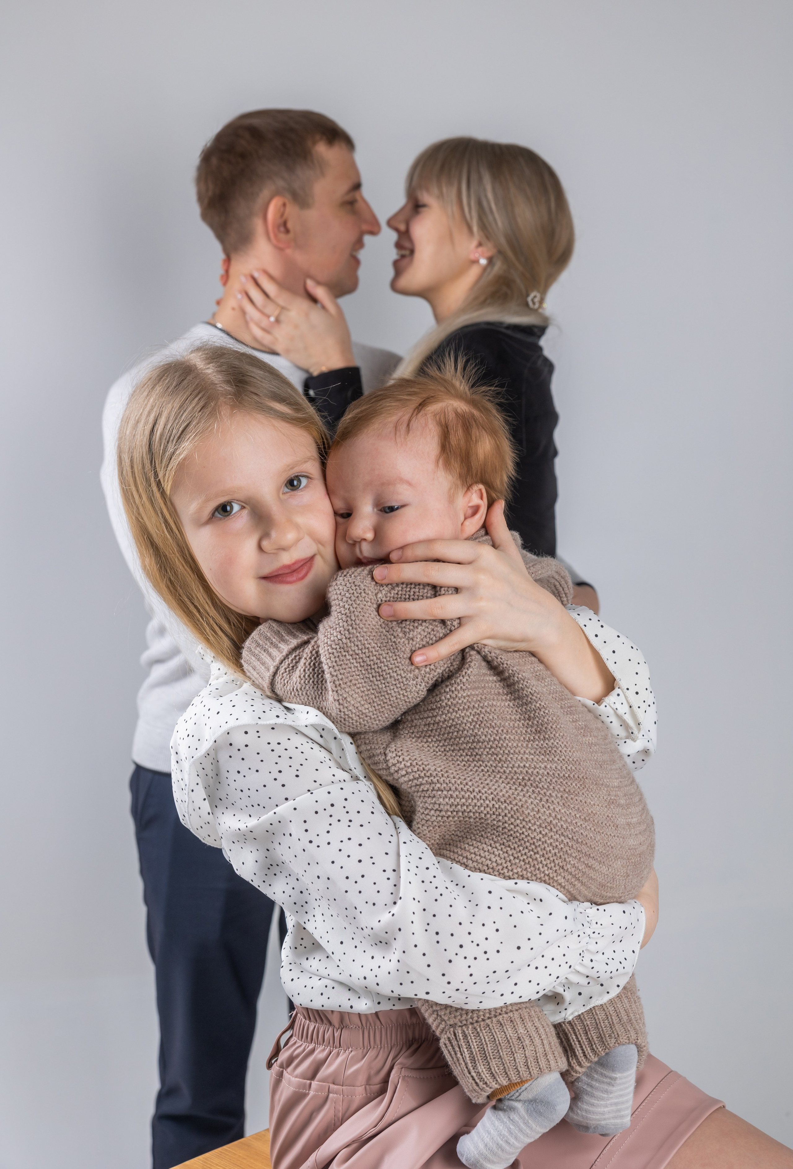 Фотограф Петров Александр Свадьбы, Съемка в студии, Выпускные альбомы г. Балашов