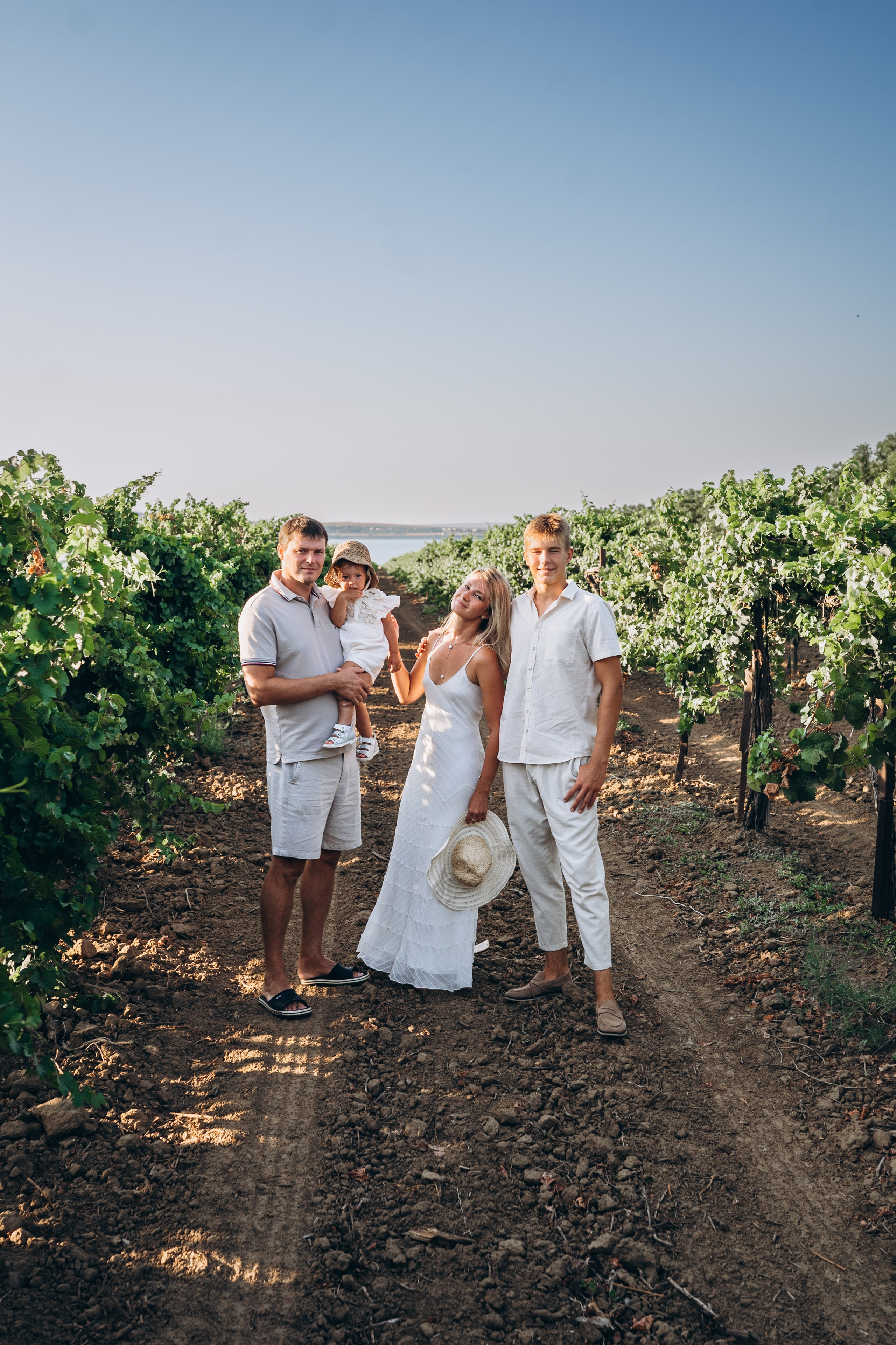 Максим, Алина, Витя и Ангелина. Фотограф Горбенко Анна