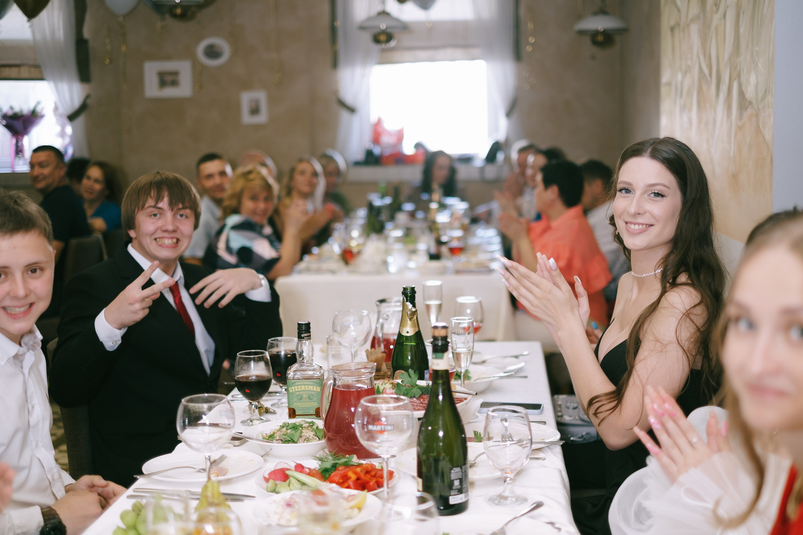 Выпускной школа 33. Свадебный и репортажной фотограф Денис Ожигин в Краснодаре и Краснодарском крае