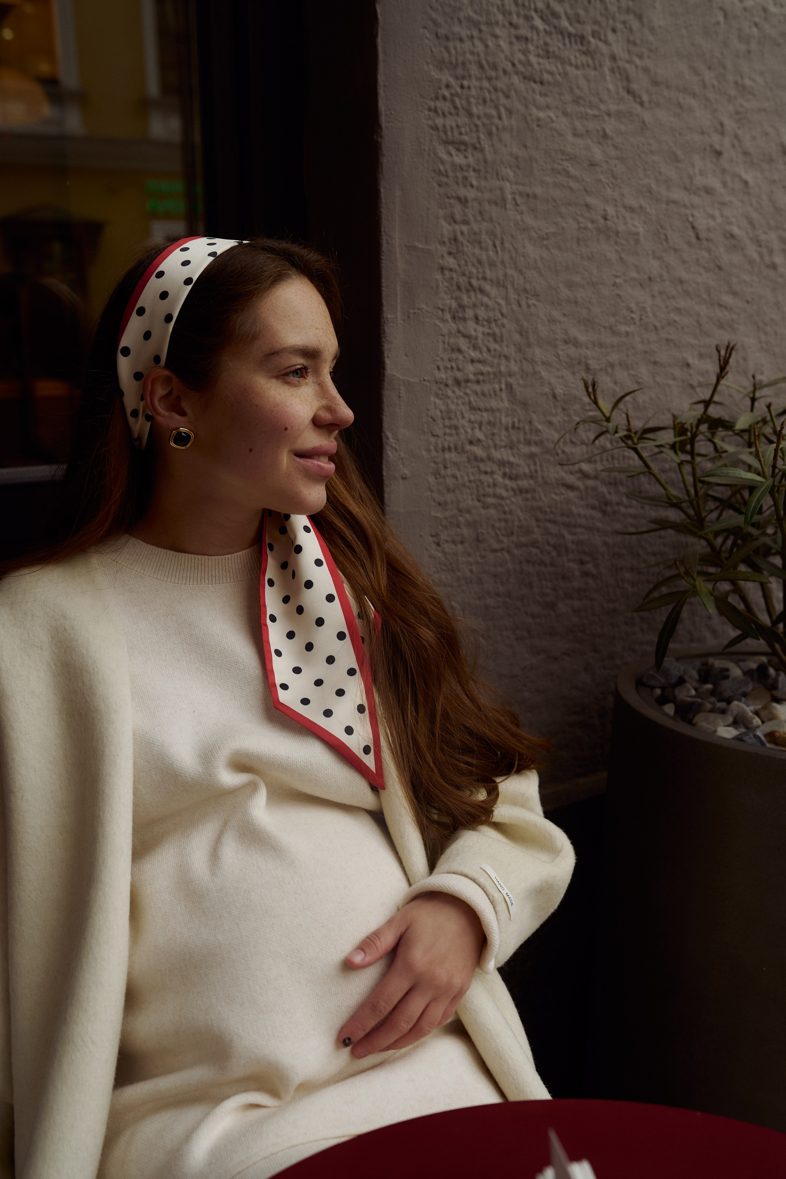 Оля на прогулке по городу. Семейный и свадебный lifestyle-фотограф в Москве Мария Петрова