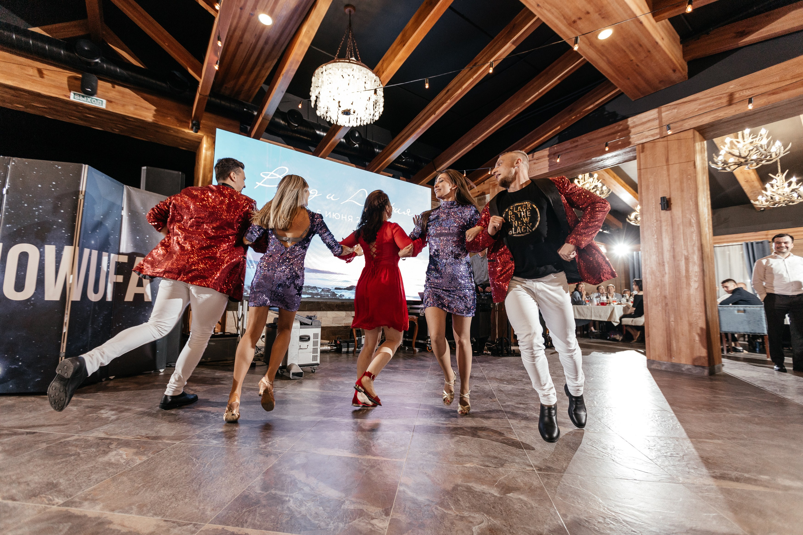 Свадебный фотограф Уфа — Руслан ГабдлисламовЖивые эмоции, красивые кадры, воспоминания на всю жизнь.Работаю по всей Республике Башкортоста. Свадебный фотограф Уфа Руслан Габдлисламов