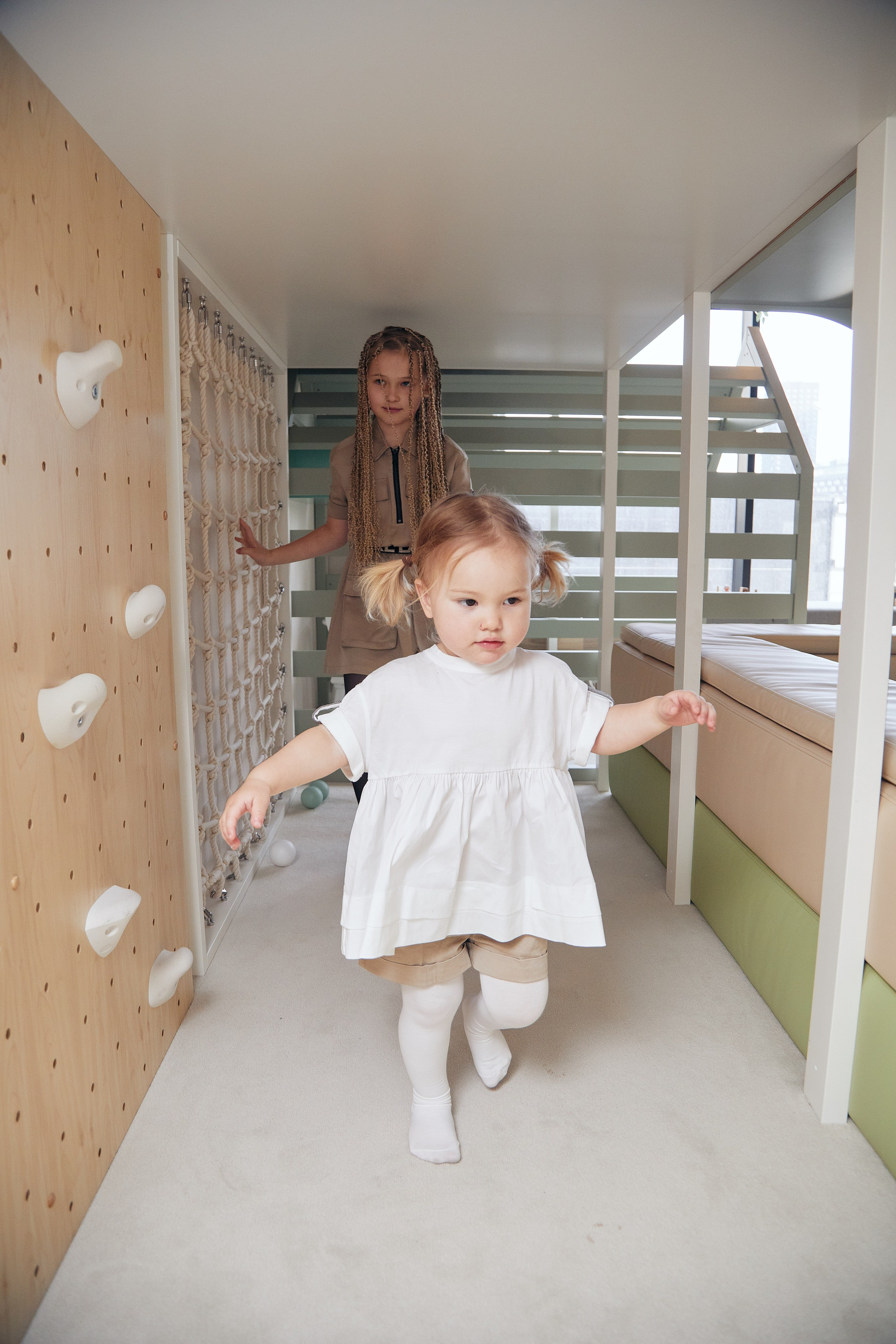 Катя — 2 года. Репортажный фотограф в Москве Константин Дерягин