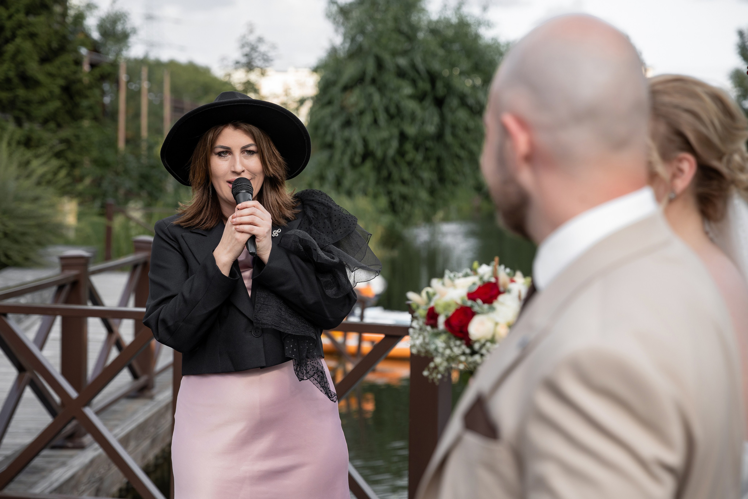 Выездная церемония брака Теплица Парк, свадебный фотограф Москва Гладков