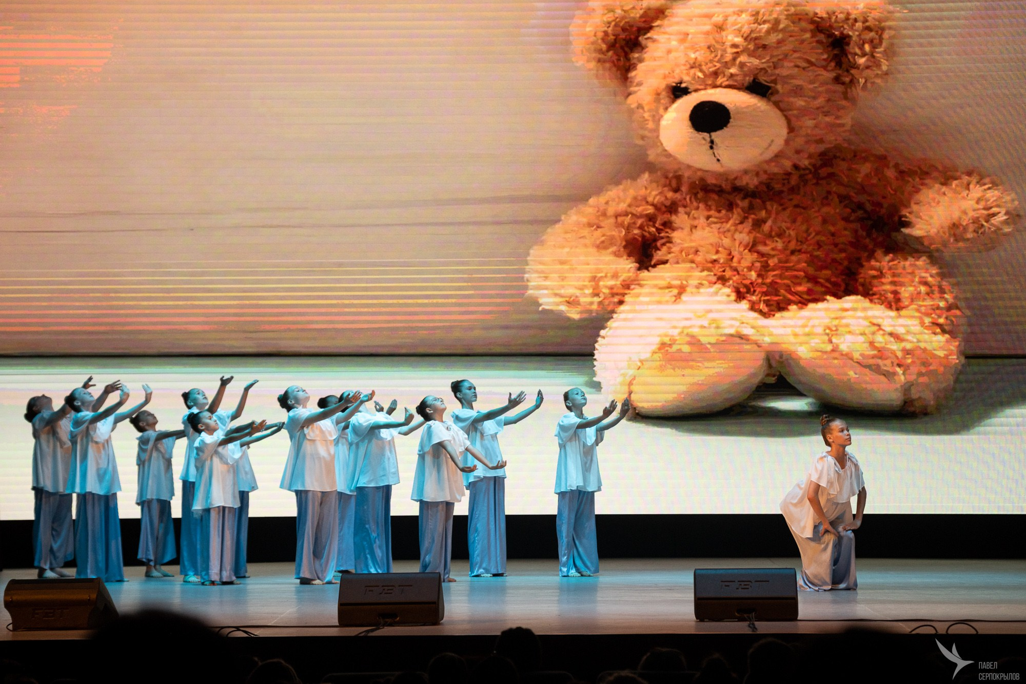 Сольный концерт хореографического ансамбля Аллегро «Сквозь тернии к звездам». Репортажный фотограф в Казани Павел Серпокрылов