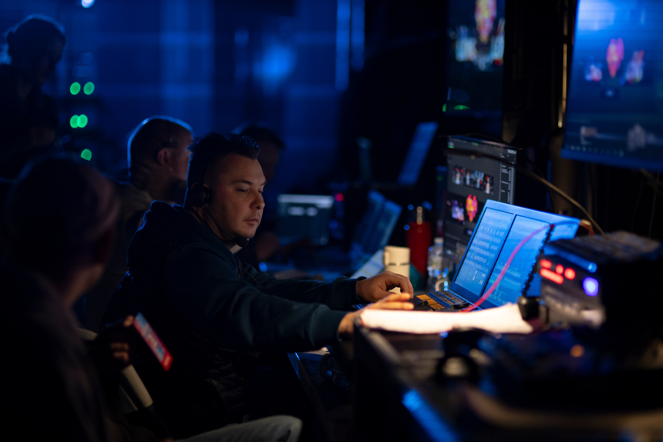 BIG LOVE SHOW 2025/ БИГ ЛАВ ШОУ 2025. ЛАВ РАДИО. ФОТОГРАФ МОСКВА. КОНЦЕРТ. АРЕНА LIVE.  КЛАВА КОКА. ЛЕША СВИК. МАРИ КРАЙМБРЕРИ. ДИМА БИЛАН. ОЛЬГА БУЗОВА. ЛЮСЯ ЧЕБОТИНА. ВАНЯ ДМИТРИЕНКО. ЮЛИАННА КАРАУЛОВА. ХАННА. ЮЛИЯ ПАРШУТА. ХАБИБ. NILETTO. ARTIC & ASTI