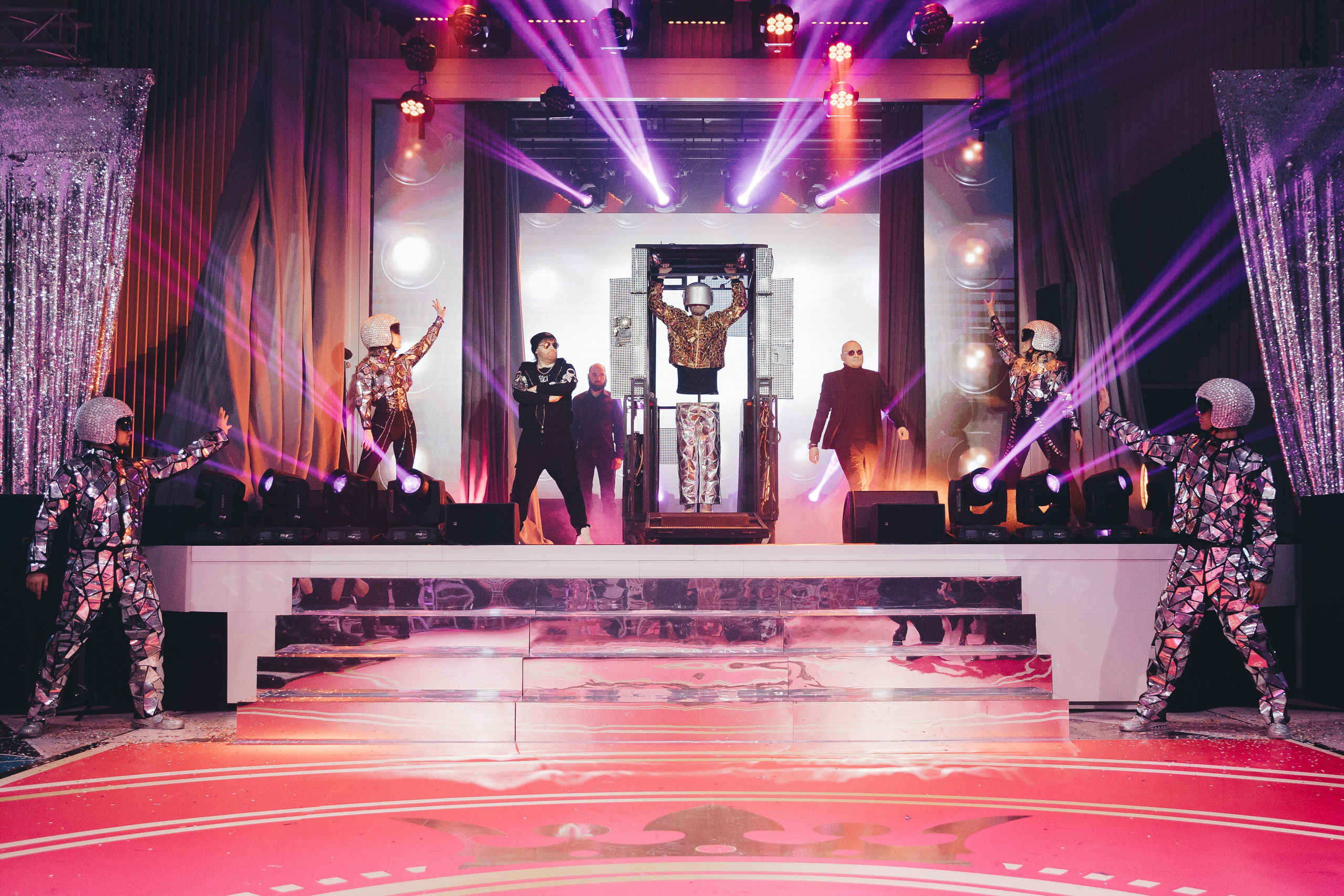 Happy Birthday Olga Buzova 35. Фотограф в Москве Максим Василенко