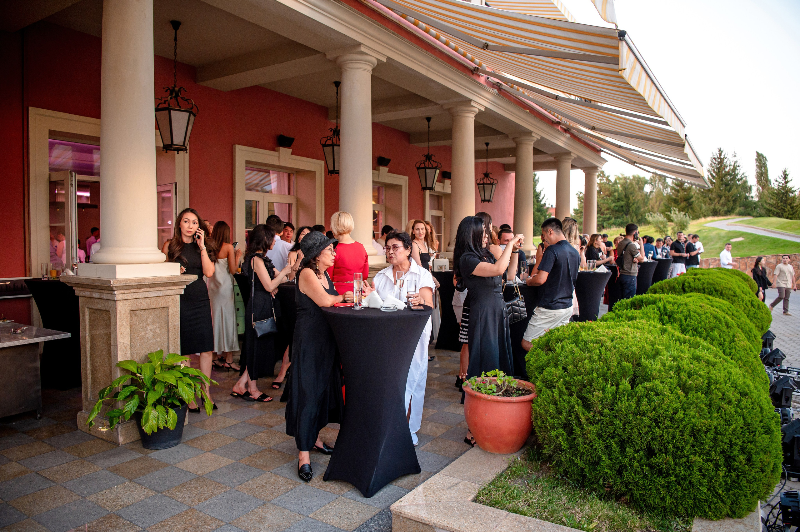 Brand Events. Елена Северина фотограф, Алматы: репортаж (спорт, концерты, конференции), предметная и фуд-съёмка, портреты, каталоги, фэшн, ретушь