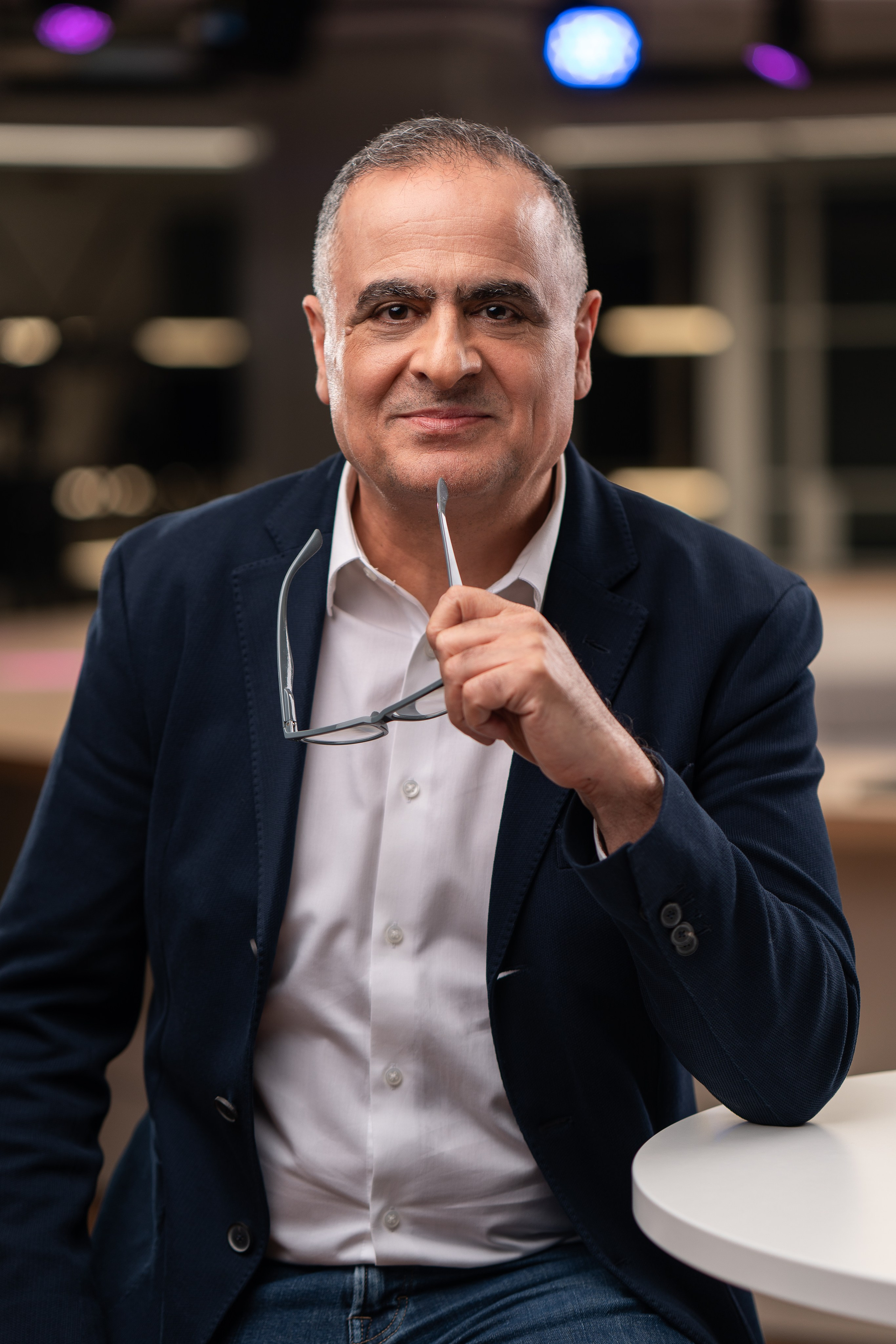 Blinx Press Release. Advertising photographer in Dubai — Maxim Mitrofanov