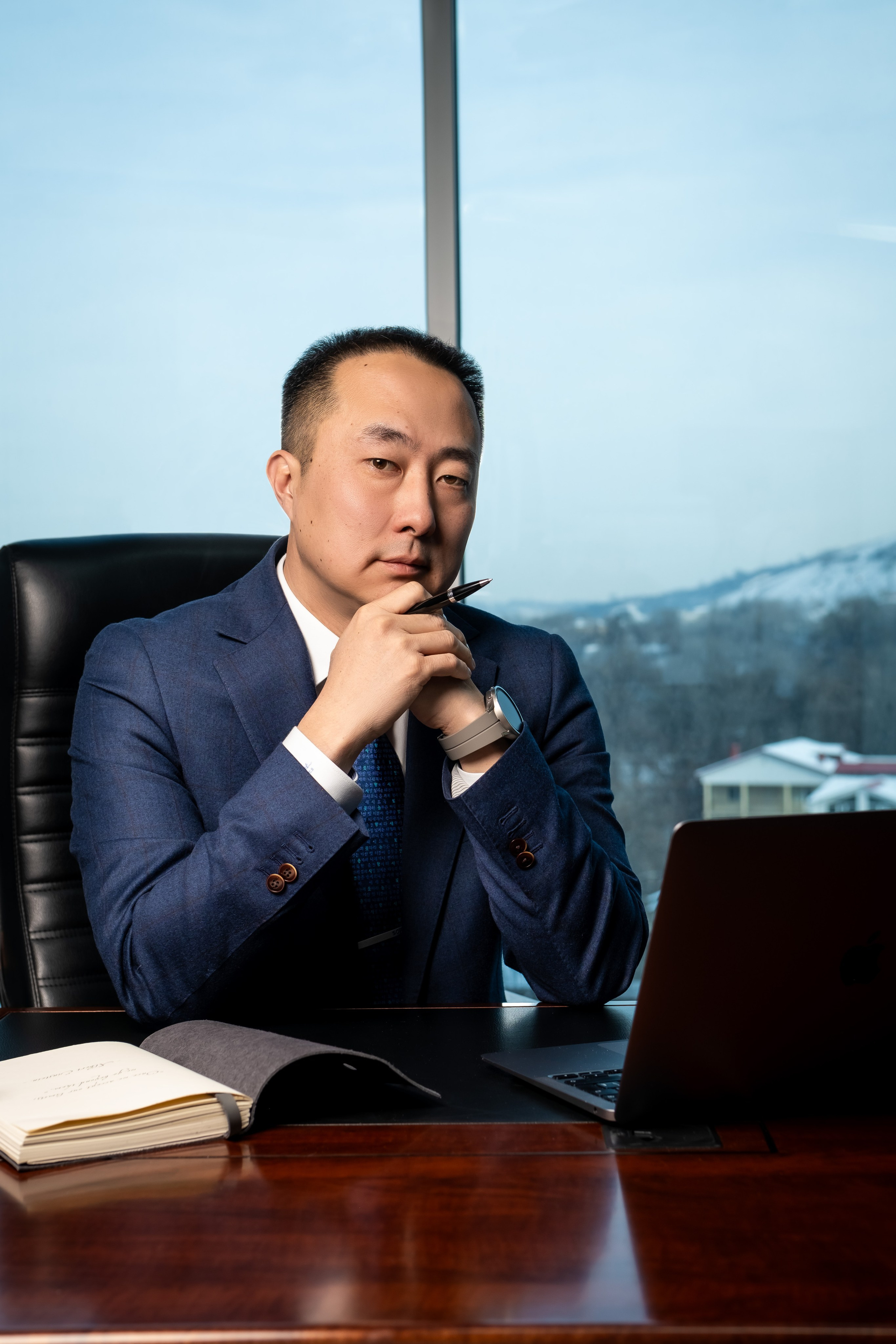 Портреты. Портреты и репортажные съемки с душой: ваш уникальный момент в объективе Руфата, профессионального фотографа Алматы