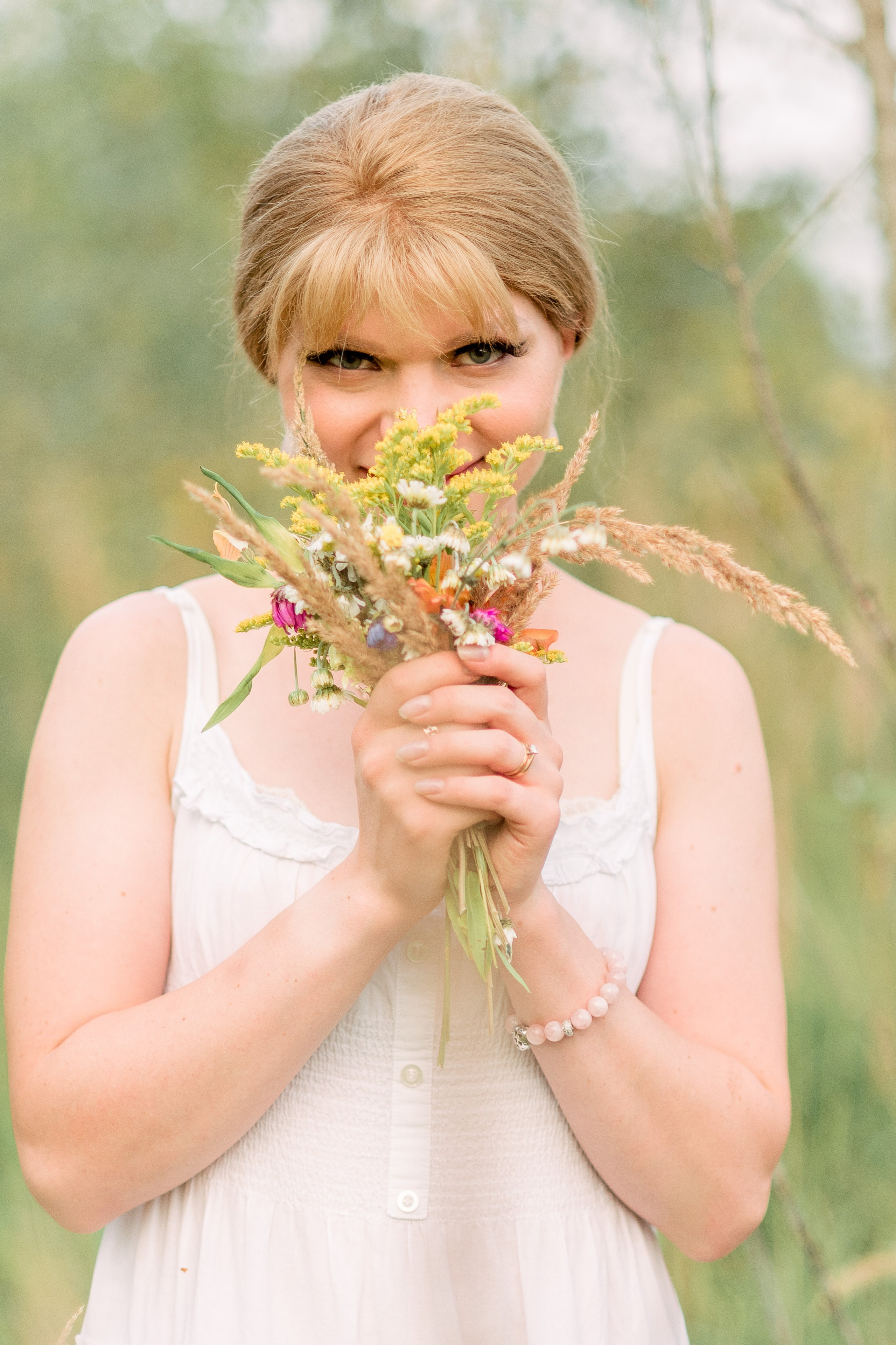 В поле. Фотограф Юлия Попова