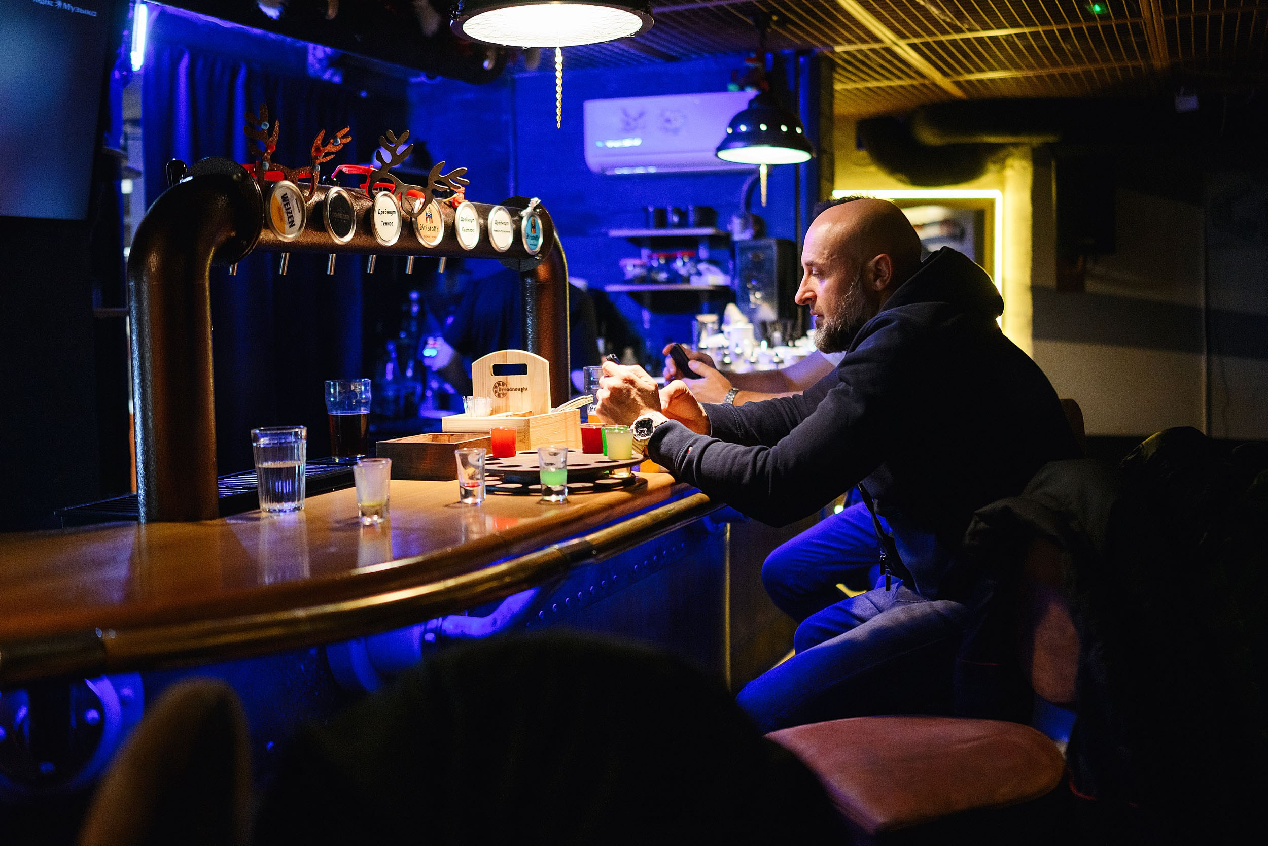 Фоторепортаж из бара Dreadnought. One Media Life: фоторепортажи, фотоотчеты с мероприятий и заведений