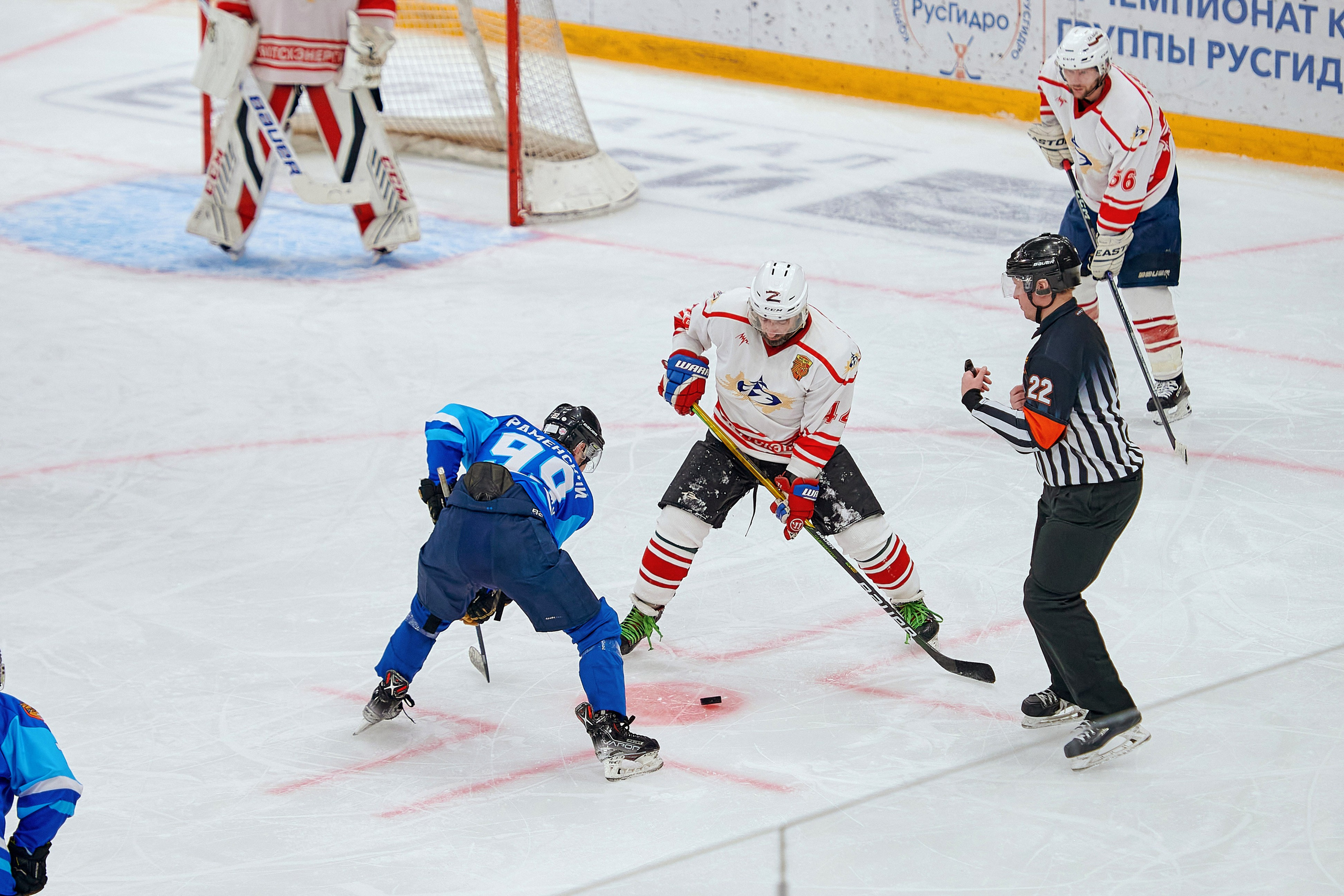 Портфолио репортажной фотосъёмки: Кристалл арена — Хоккей — РусГидро. Фотограф Яковлев Роман — Красноярск