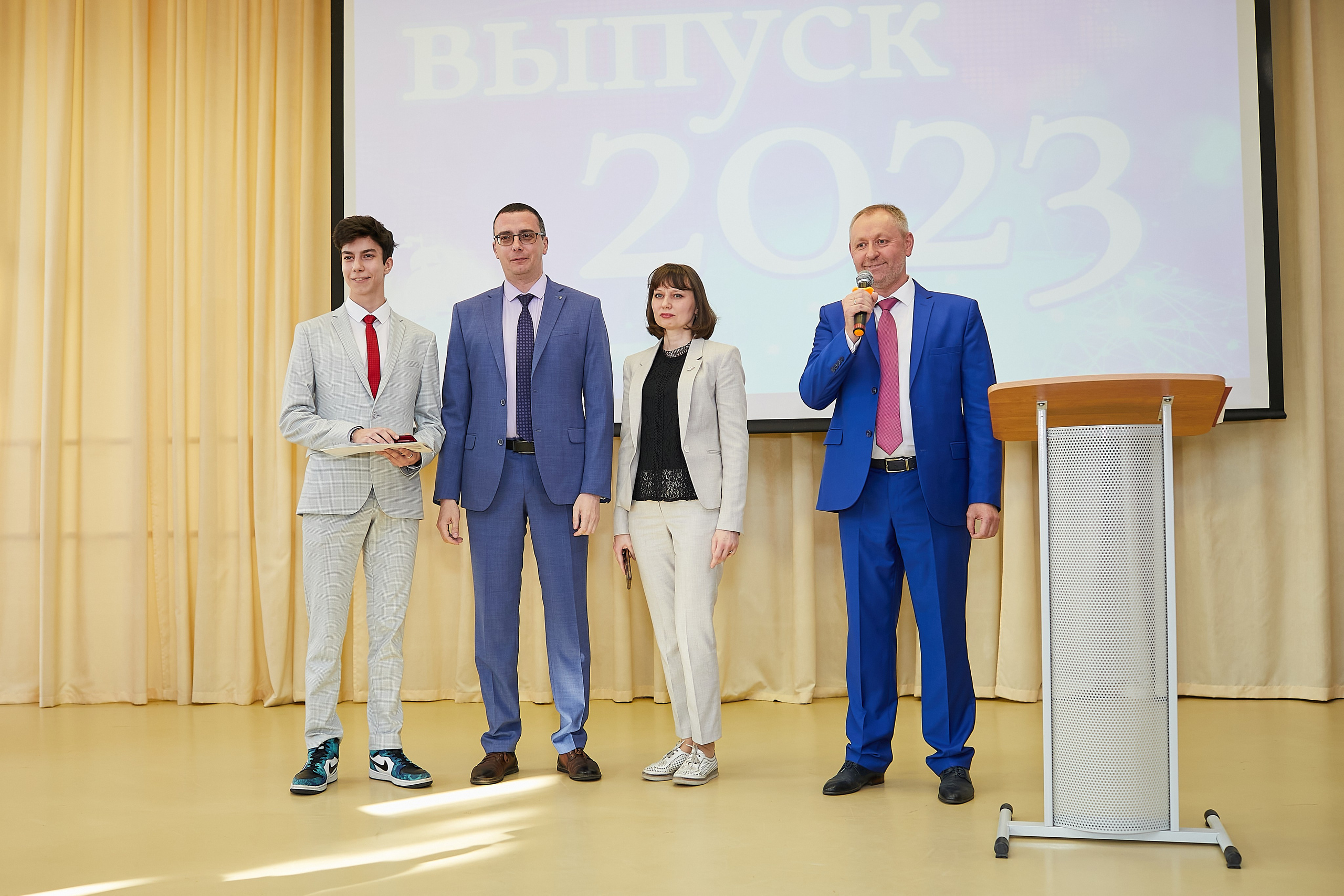 Выпускной 2023. Александр Осин — корпоративный и семейный фотограф в Москве