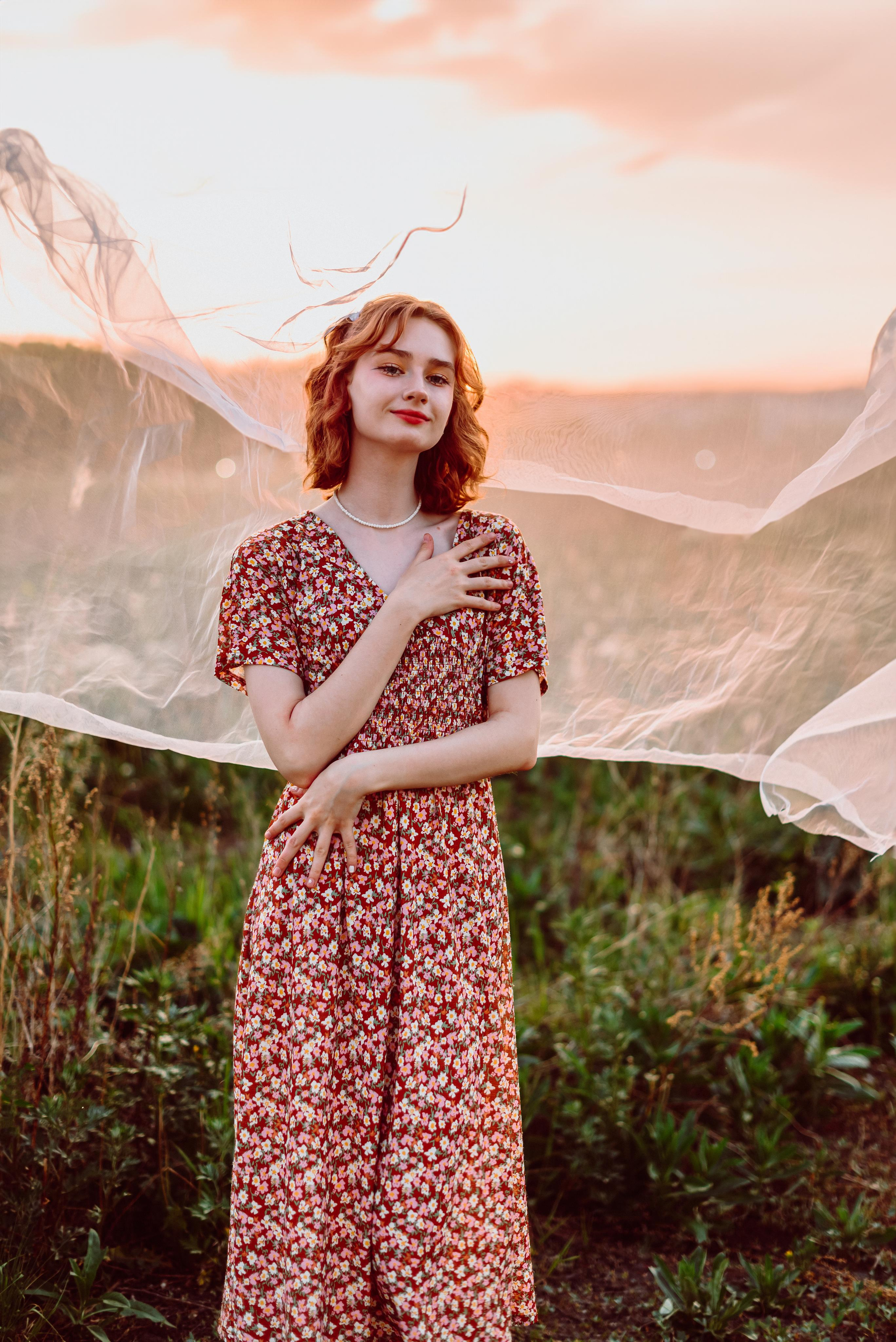 Фотосессия в цветущих яблонях в г. Кемерово