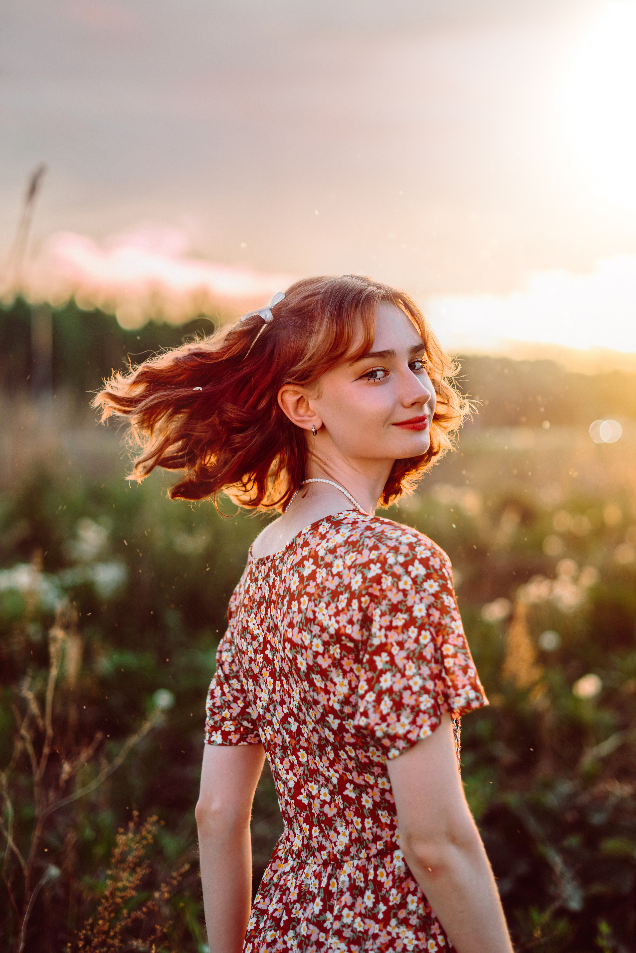 Фотосессия в цветущих яблонях в г. Кемерово