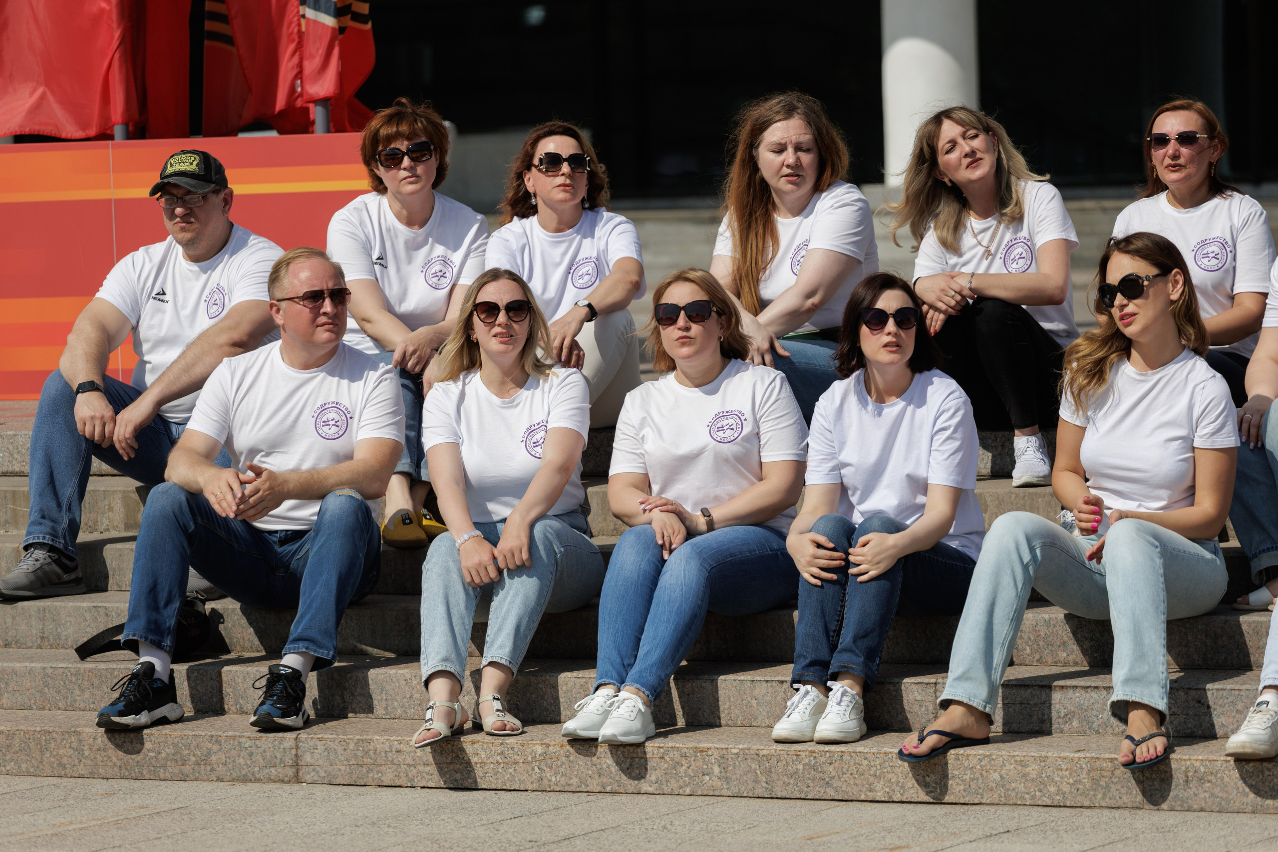 Репортажные фото съёмки клипа от родителей выпускникам. Свадебный фотограф в Воронеже Александр Работкин