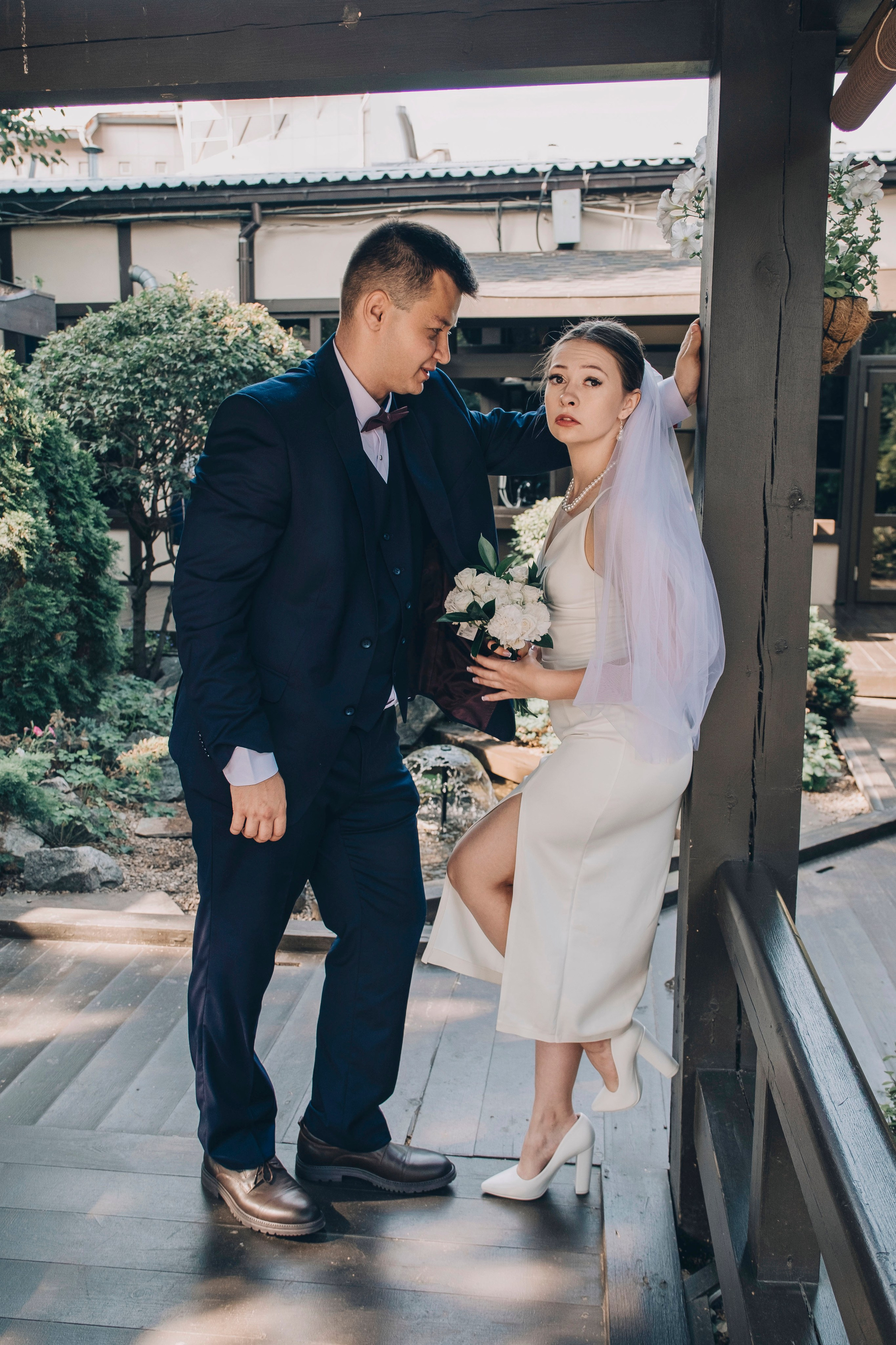 Свадебная прогулка в городе. Фотограф в Иркутске Анна Мирошникова