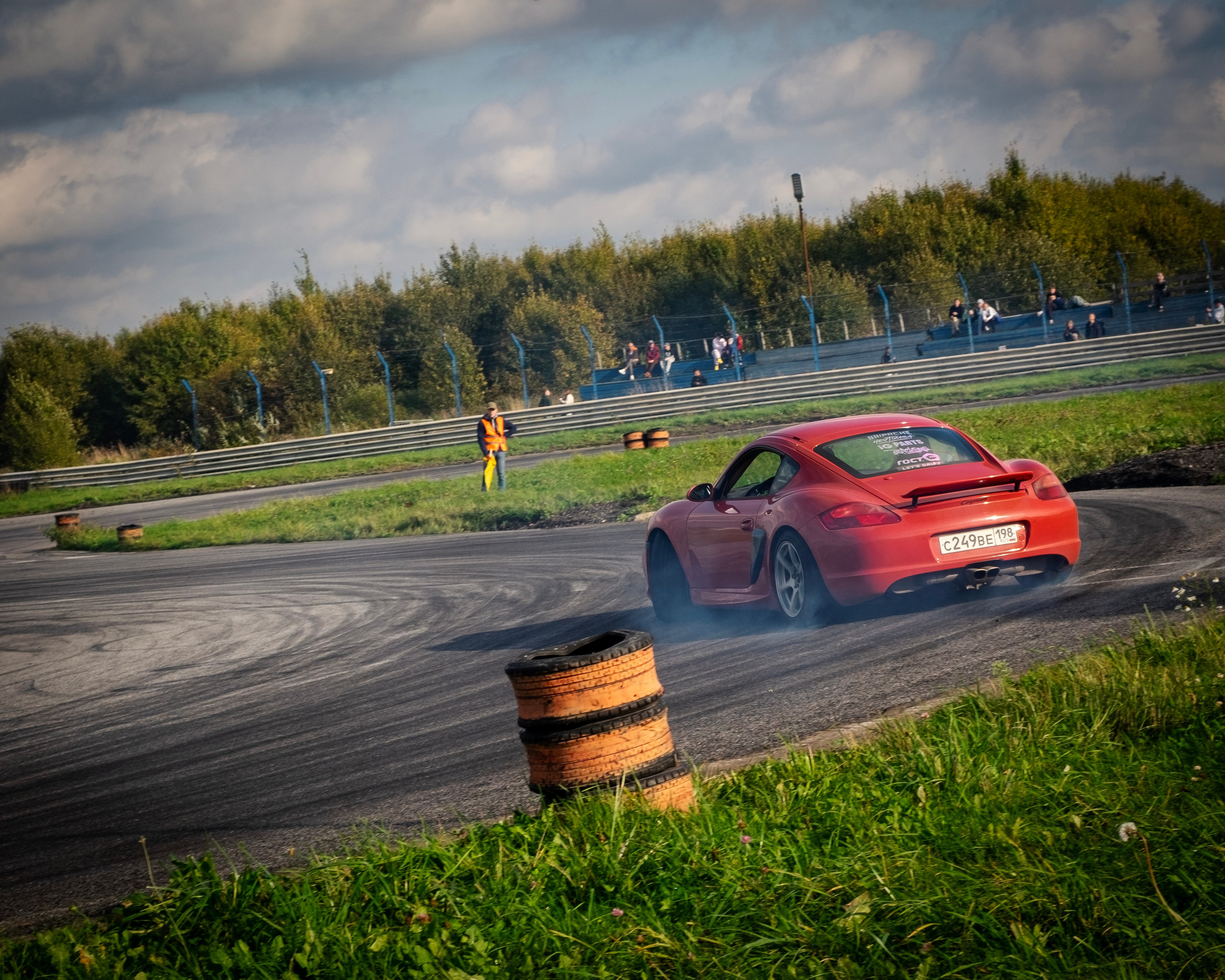 AUTODROM FEST 21.09.25. Автомобильные фотографии и рисунки в Санкт-Петербурги Пашков Дмитрий