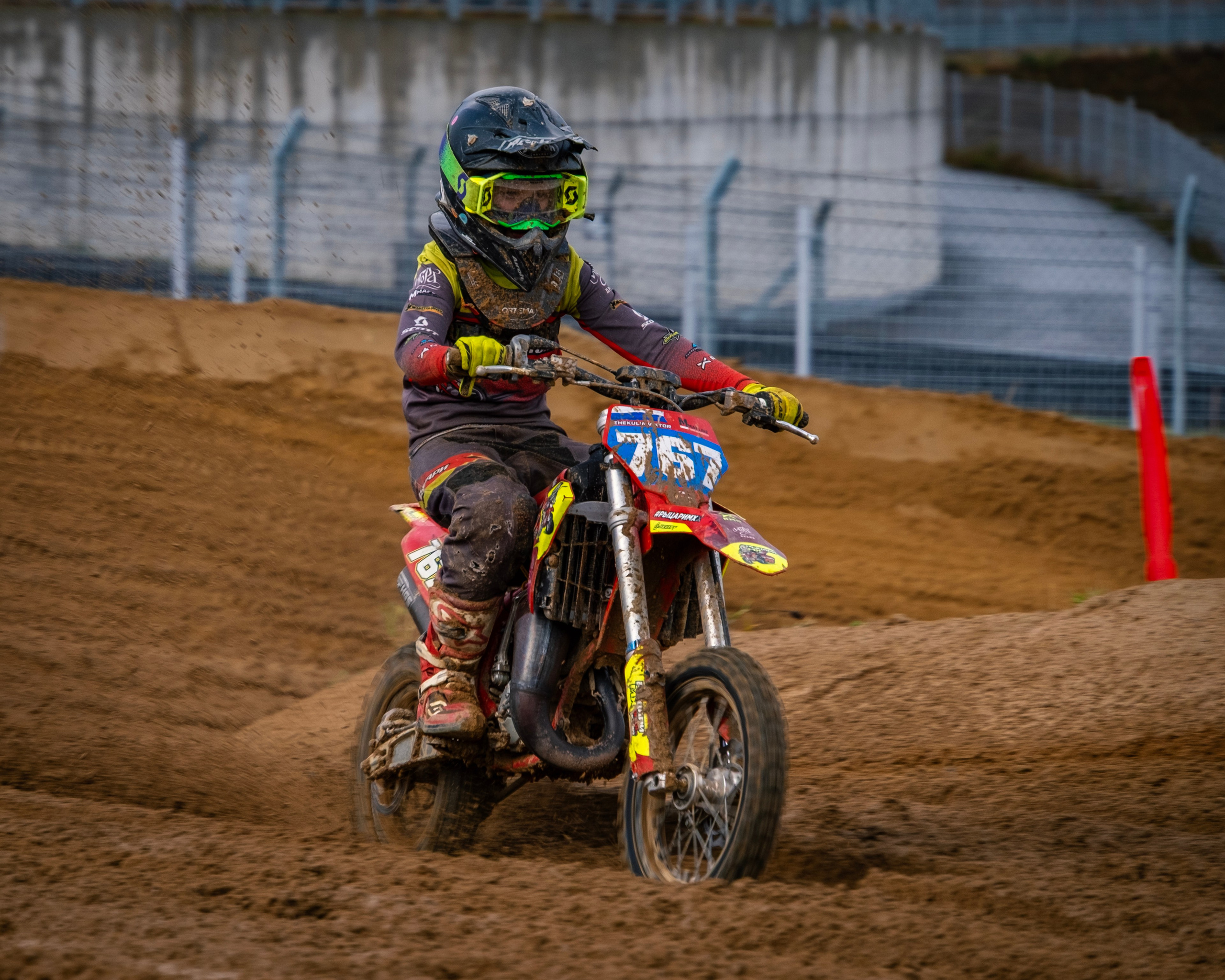 Мотокросс (Игора Драйв). Автомобильные фотографии и рисунки в Санкт-Петербурги Пашков Дмитрий