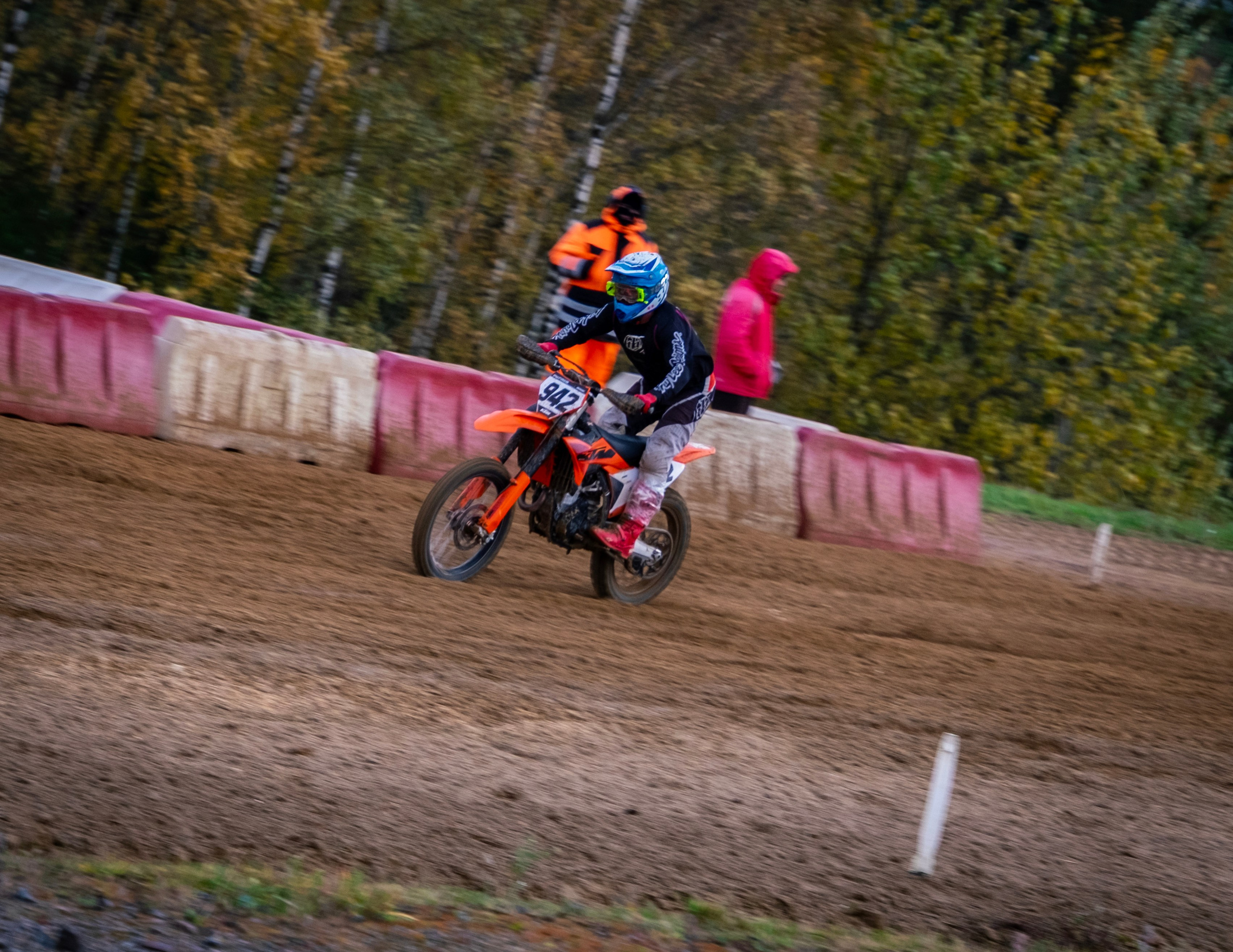 Мотокросс (Игора Драйв). Автомобильные фотографии и рисунки в Санкт-Петербурги Пашков Дмитрий