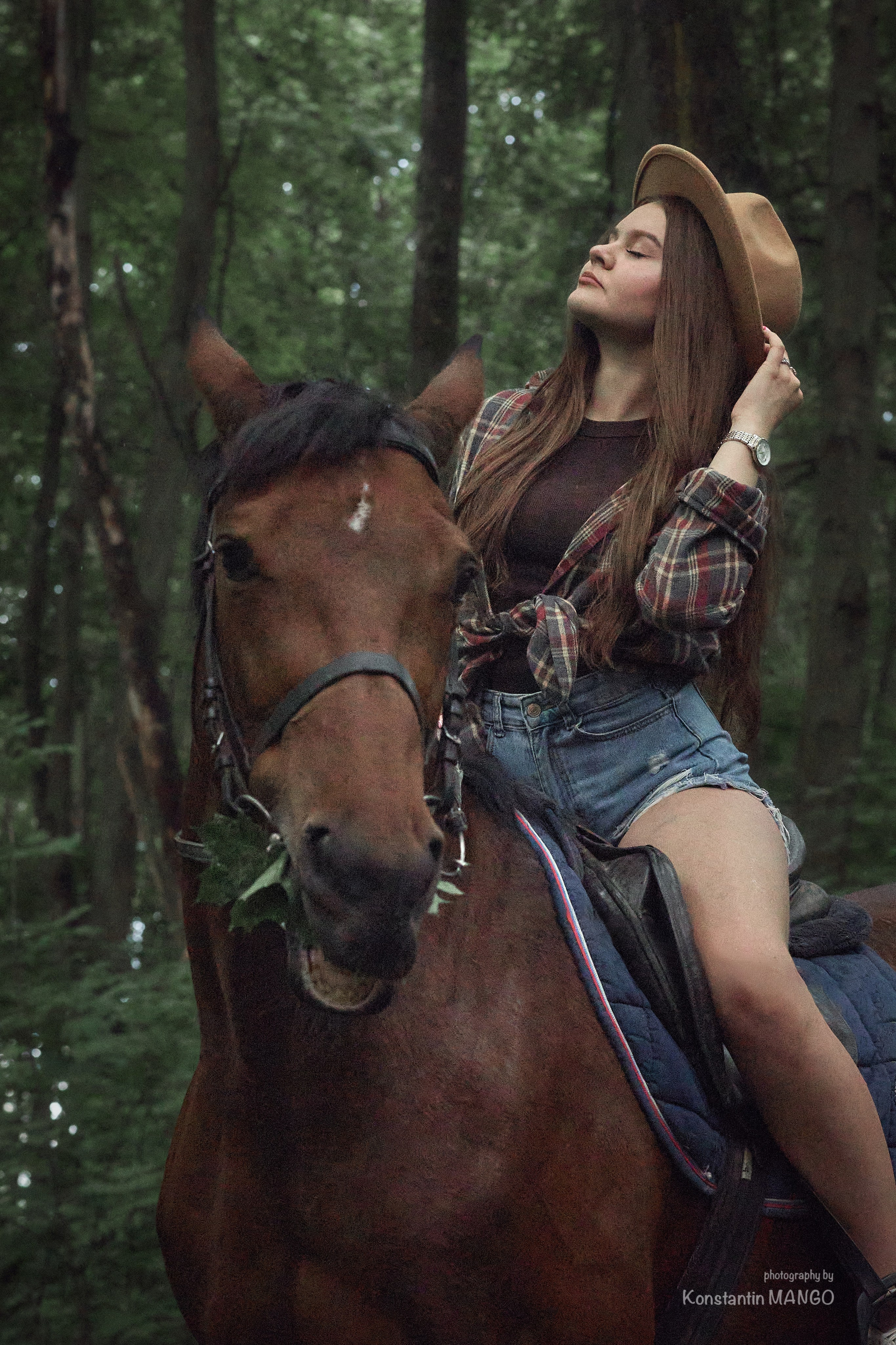 Фотопрогулка для Виктории и Полины на лошадях. Фотограф в Рязани. Свадьба, семейное фото, портрет. Константин Манго