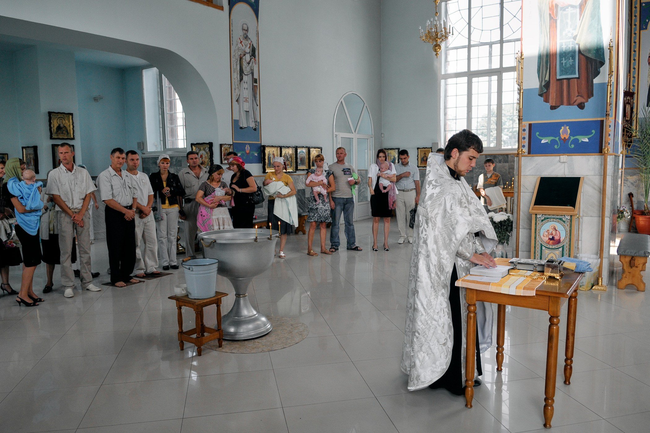 Фотосъёмки в храме. Юрий Березнюк. Фотограф в Новороссийске. Фотожурналистика