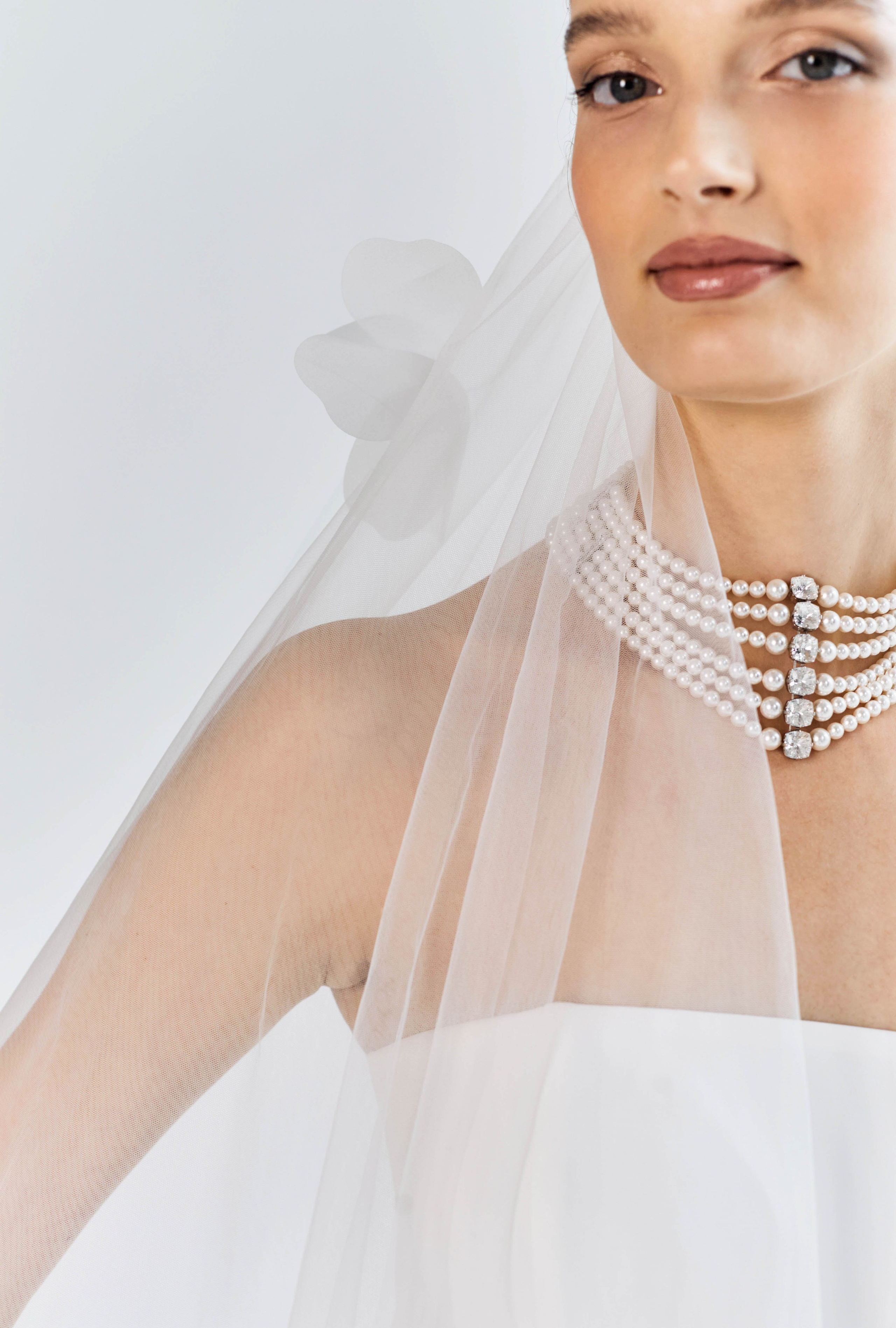 Сара. Свадебный салон-ателье Бонжур в Минске Bonjour