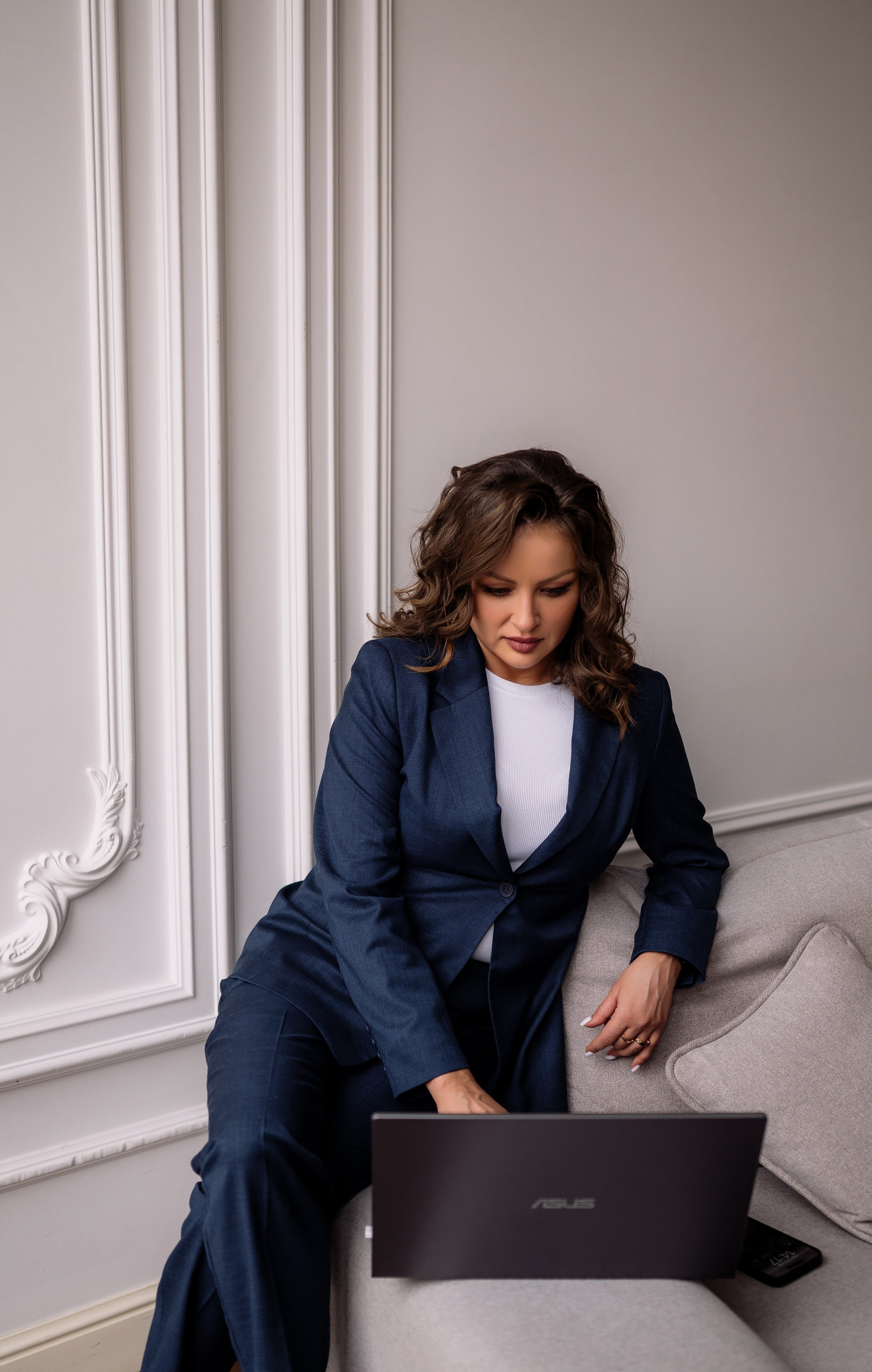 Деловой портрет. Съёмка для контента. Фотограф в Москве Алёна Степутенко