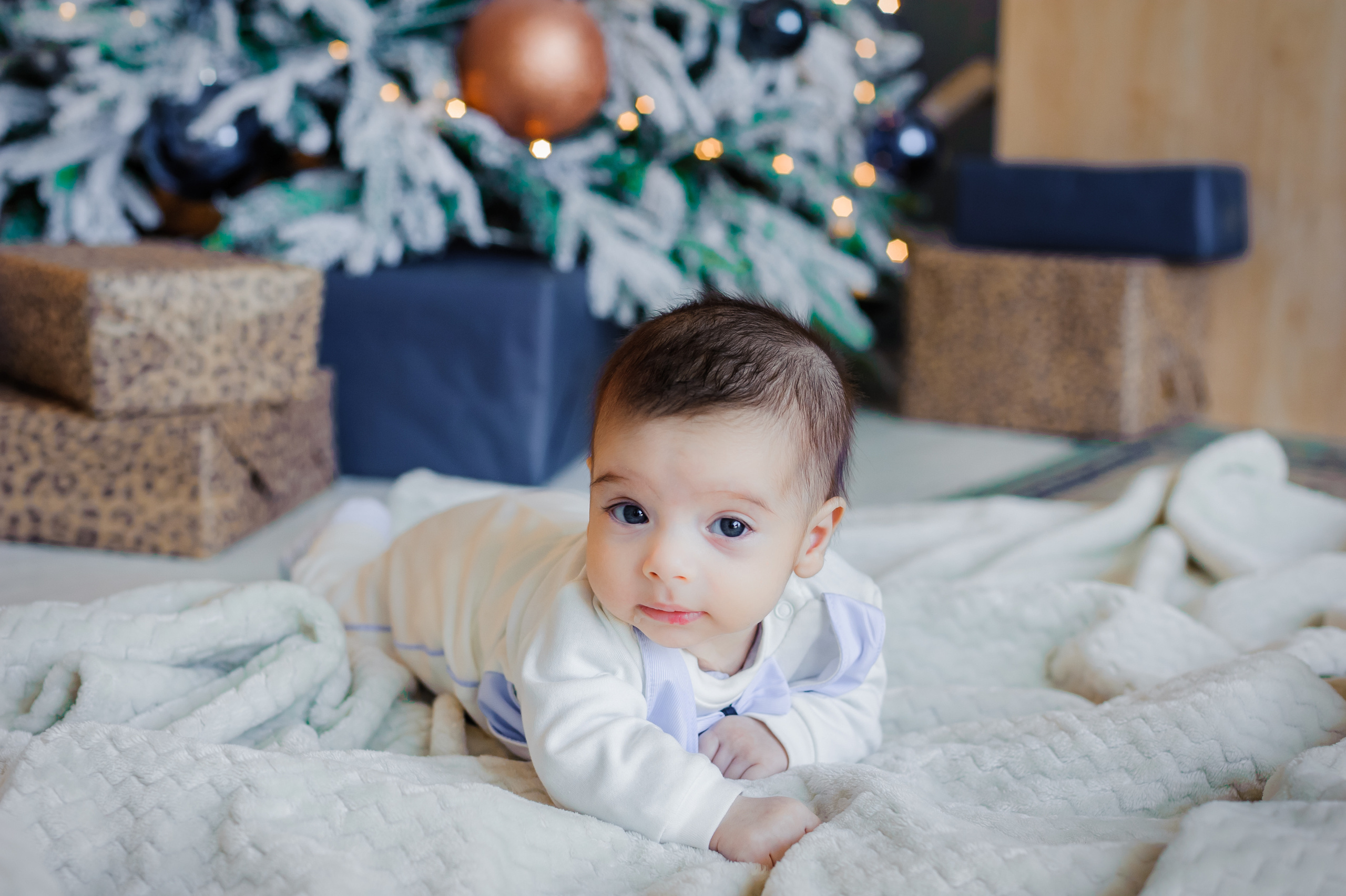 Детский и семейный фотограф в Рязани Валя Лялина. Фотограф новорождённых в Рязани, фотосъемка выписки из роддома, крещен