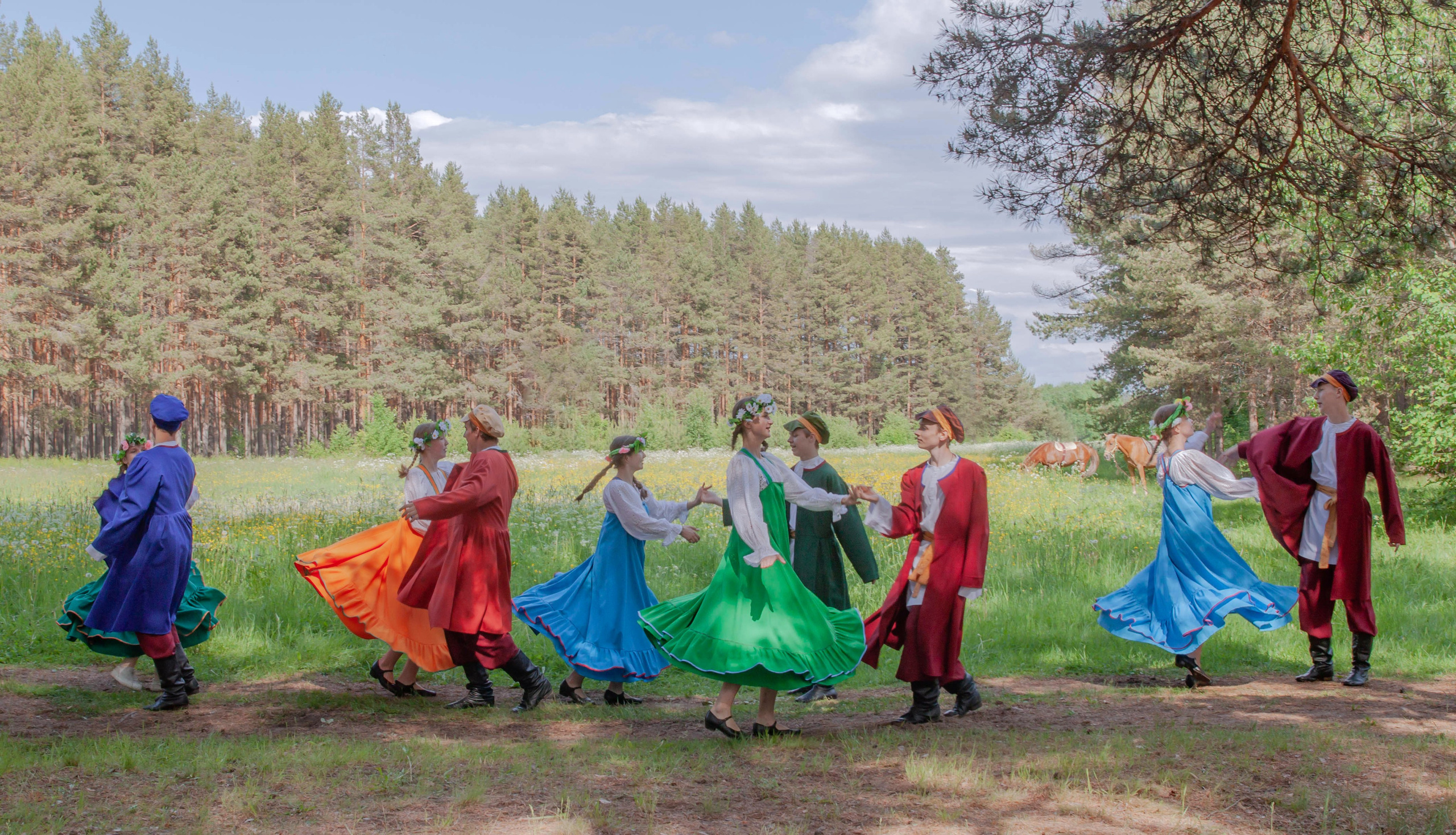Ансамбль «Созвездие». Свадебный и семейный фотограф в Карелии