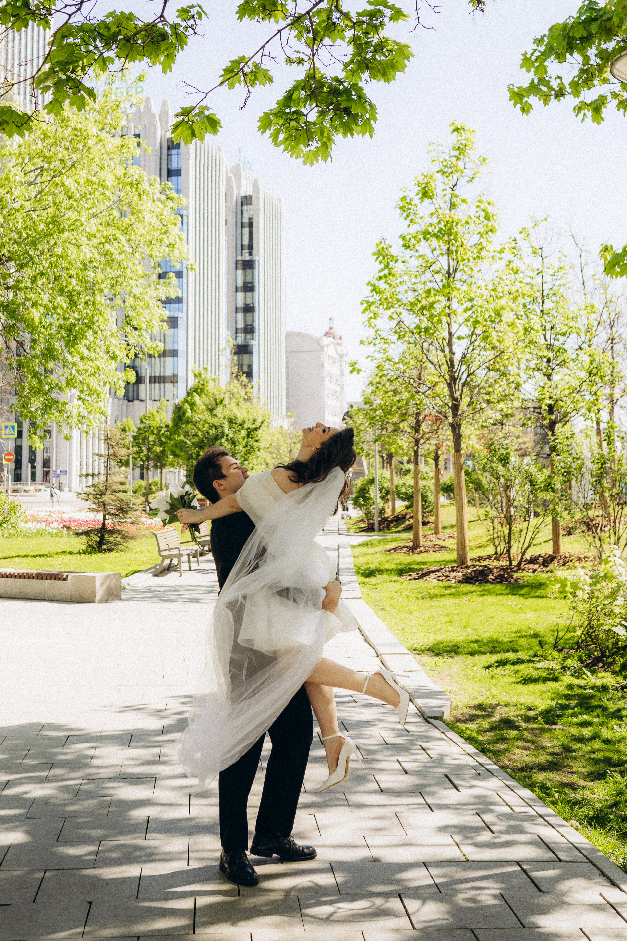 Свадебная фотопрогулка в Москве по центру города. Свадебный фотограф в Москве Анна Полушина