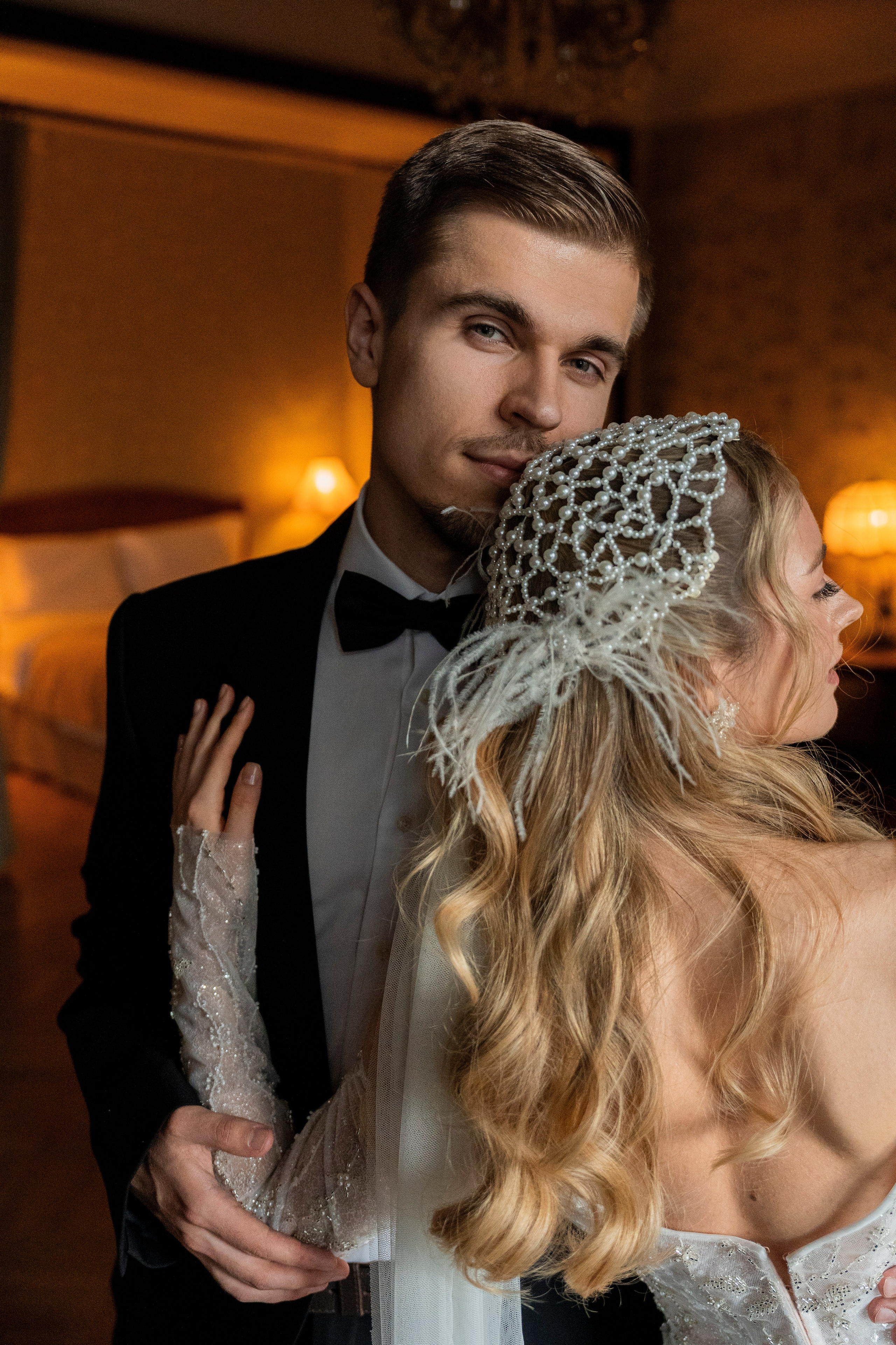 Свадебная фотосессия в отеле Метрополь. Свадебный фотограф в Москве Анна Полушина