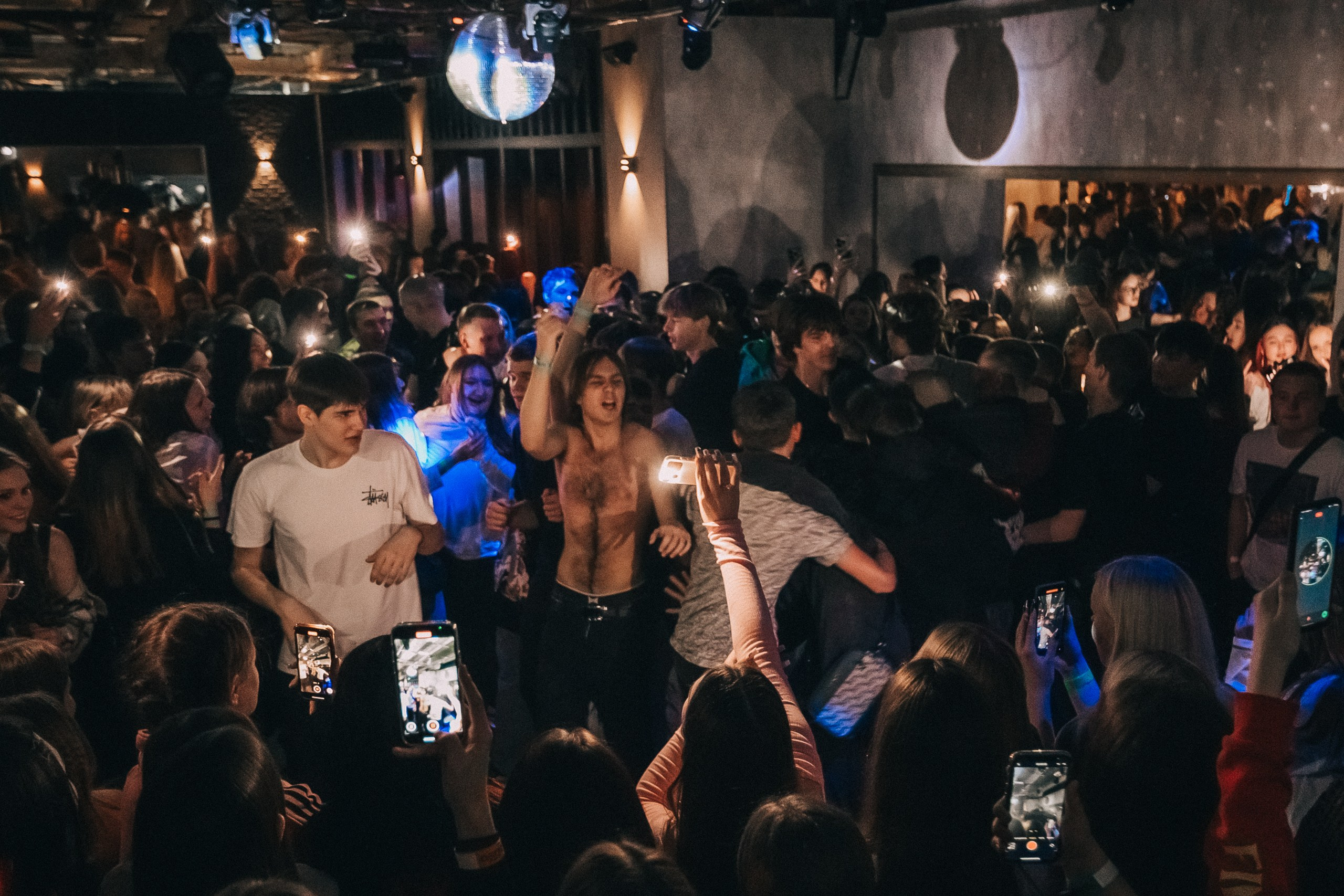 8 MARCH WOMENS DAY PARTY. Фотограф в Кемерово Владислав Шульц