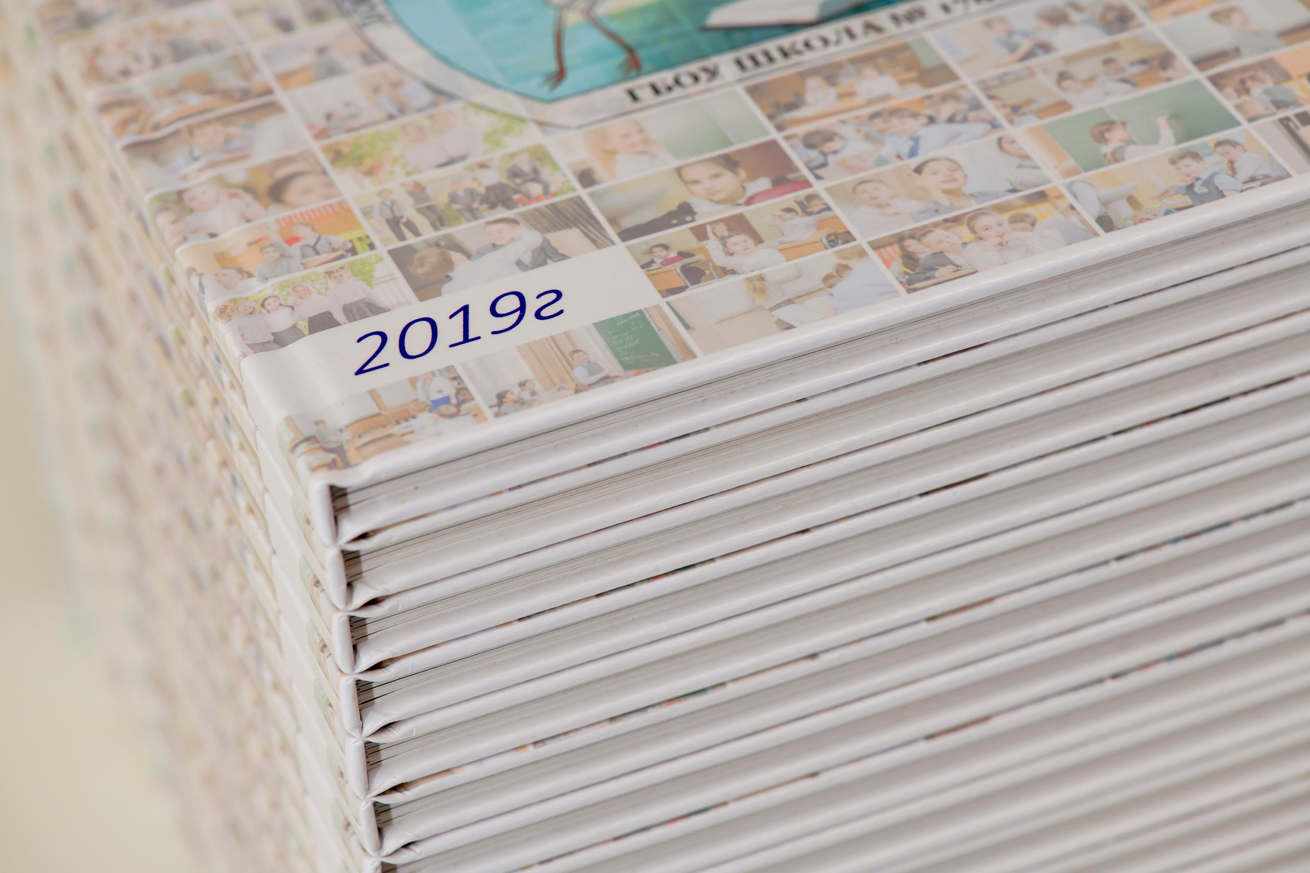 Памятный альбом. Профессиональная репортажная фотосъёмка, создание выпускных альбомов