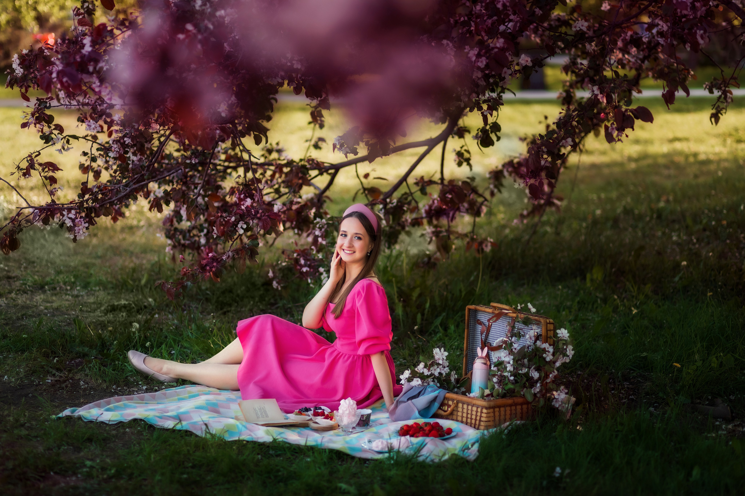 Алёна. Фотосессия в яблонях. Семейный и детский фотограф в Екатеринбурге Оксана Пипкина