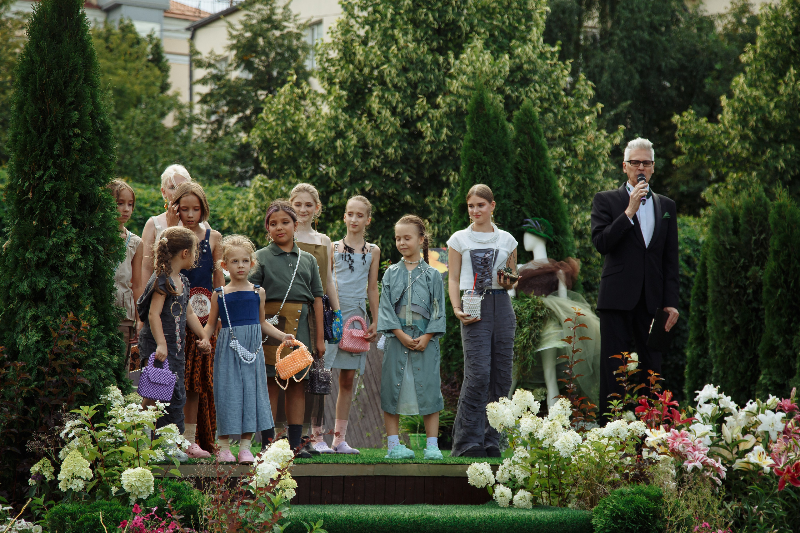 Зеленый подиум. Свадебный Семейный Репортажный фотограф в Москве