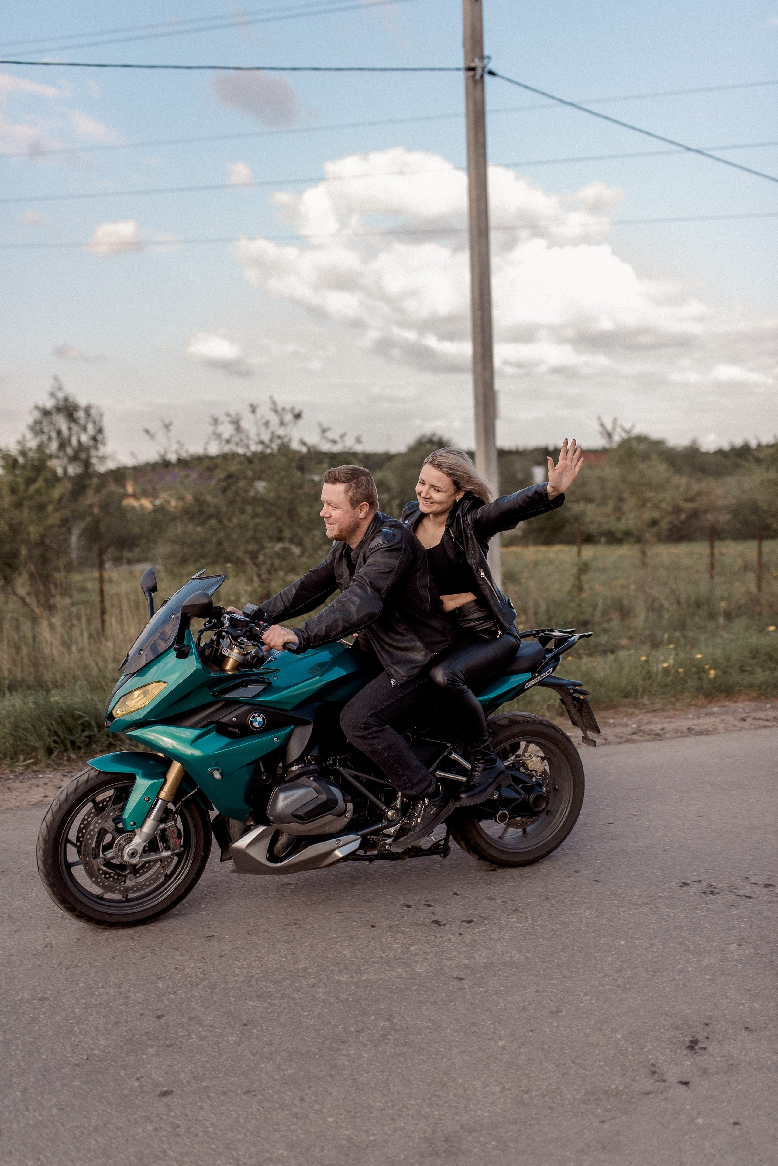 Марина и Женя. Мотоцикл. Lovestory. Семейный фотограф в Москве Екатерина Север