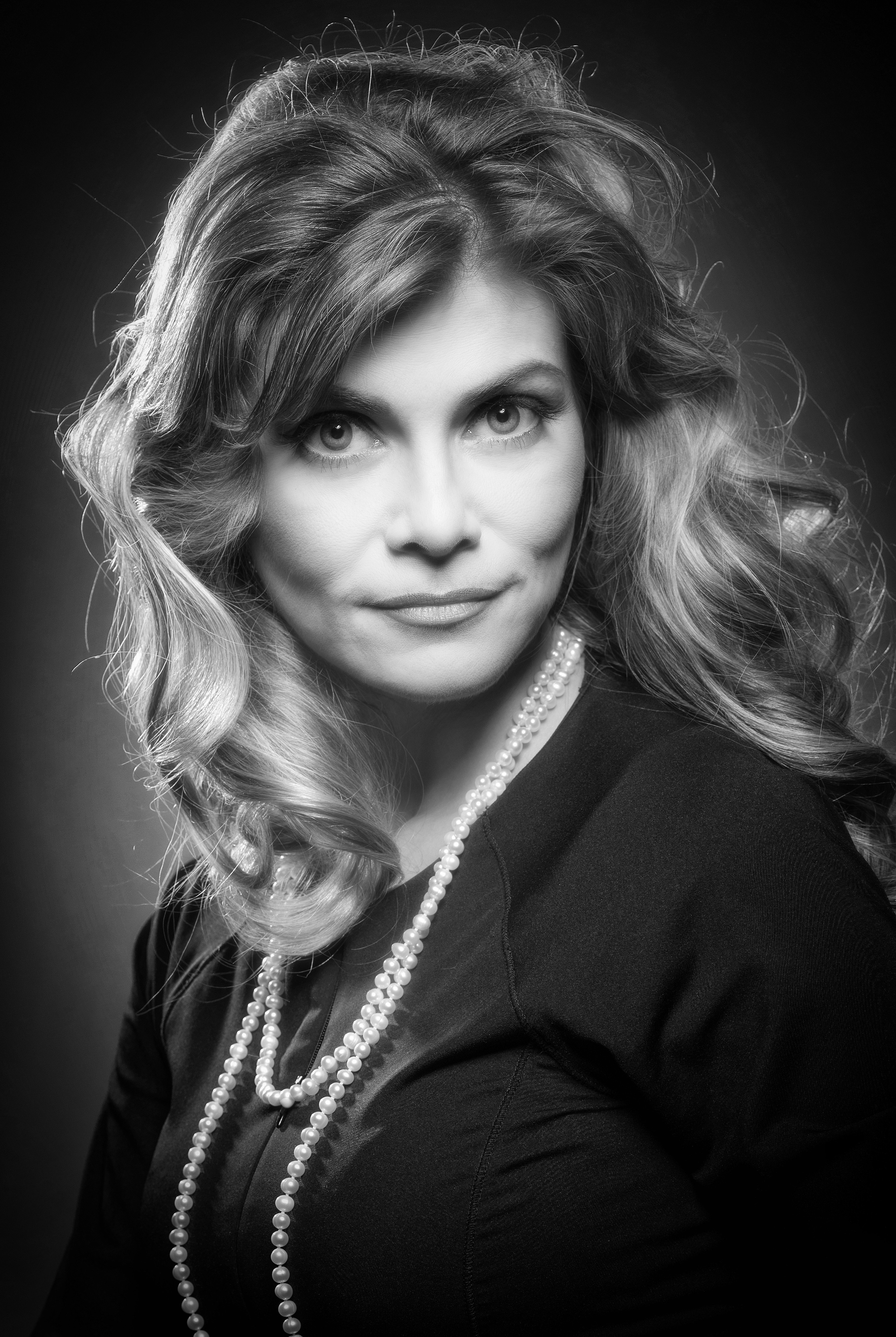 портрет в стиле harcourt. Фотограф Валерий Коновалов