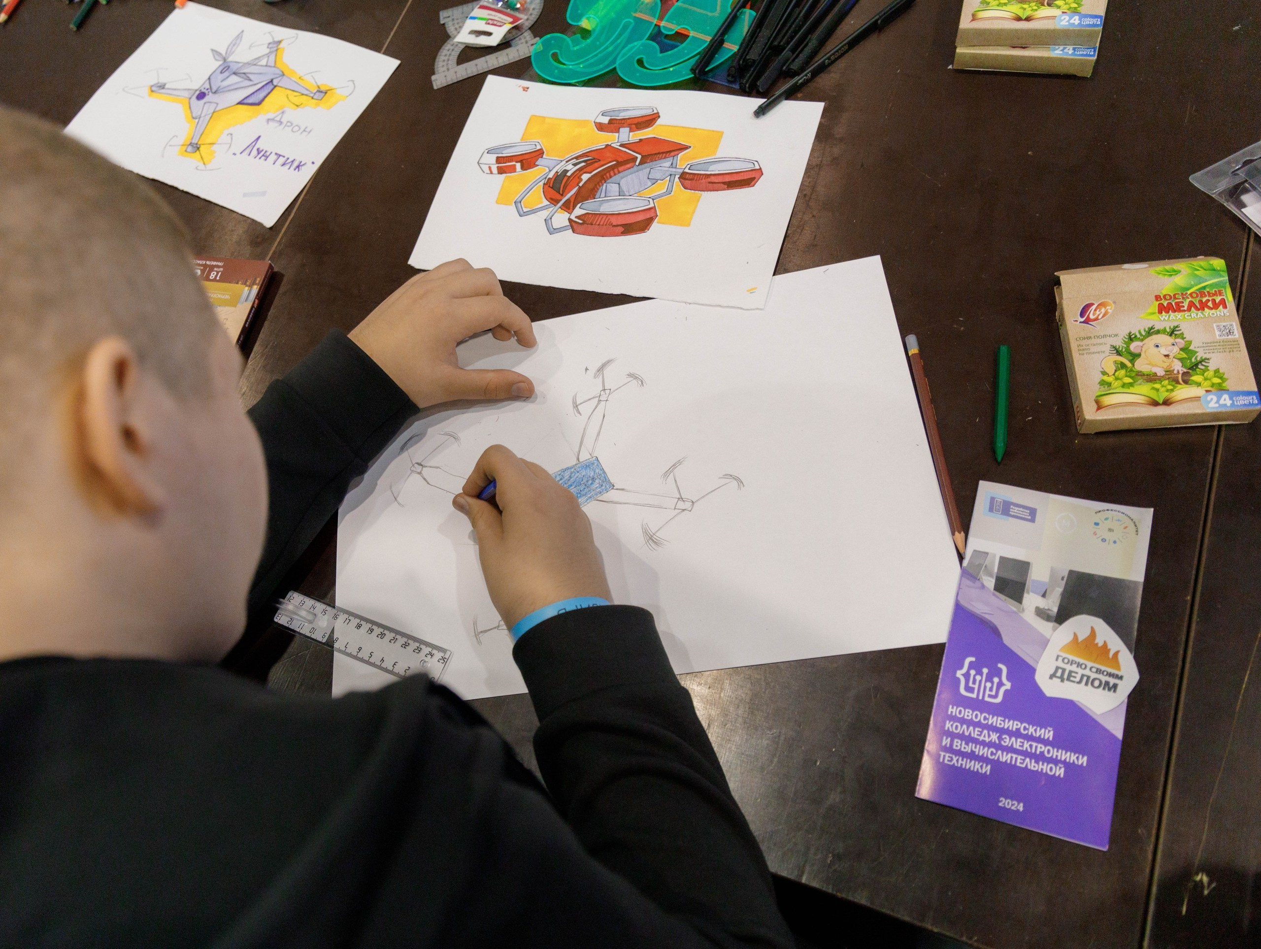 Фестиваль беспилотных авиационных систем «Дотянуться до неба». Экспоцентр. Репортажный фотограф в Новосибирске Алена Помазунова