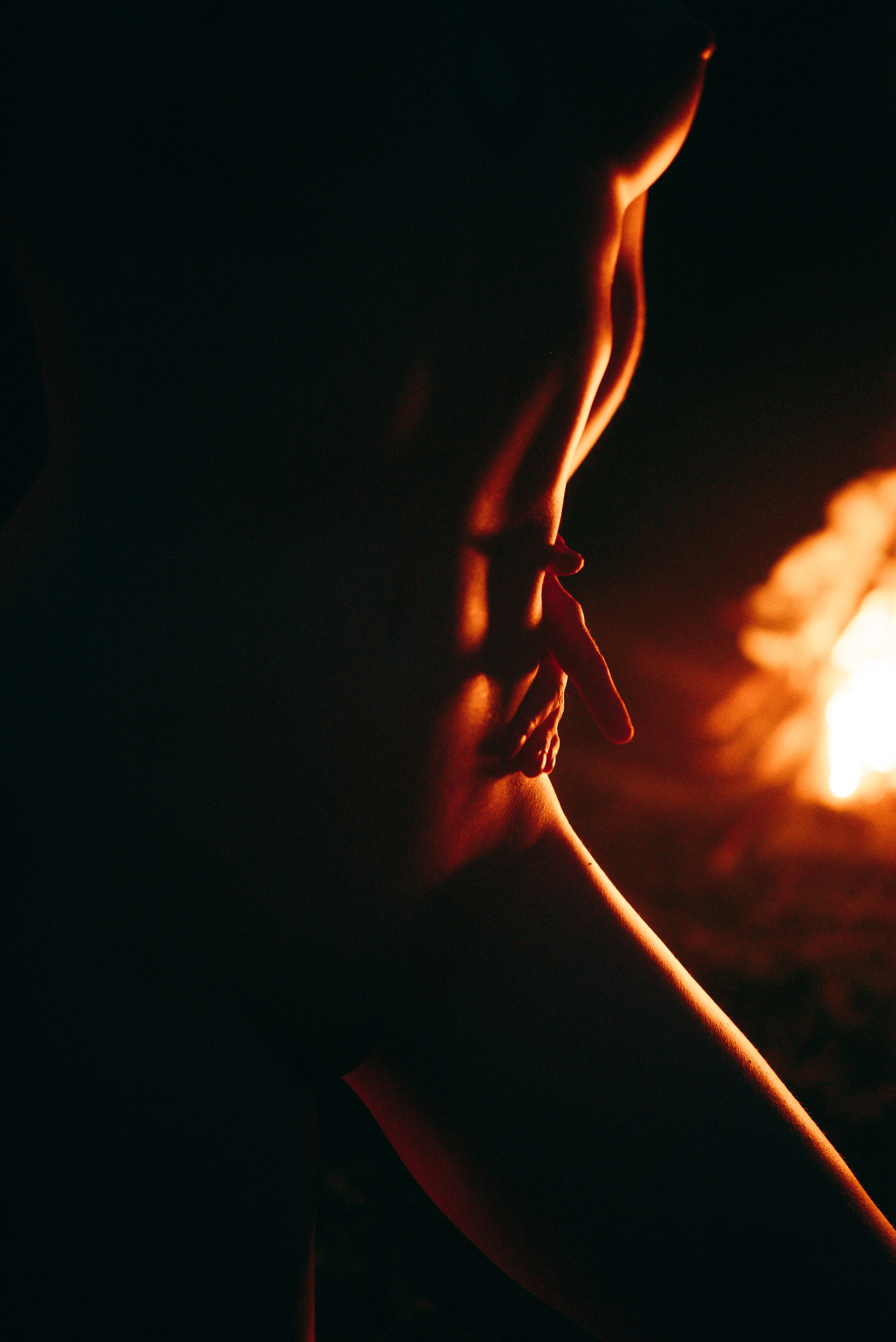 Женская съёмка с костром. Фотоведьма Дарья Нечинская