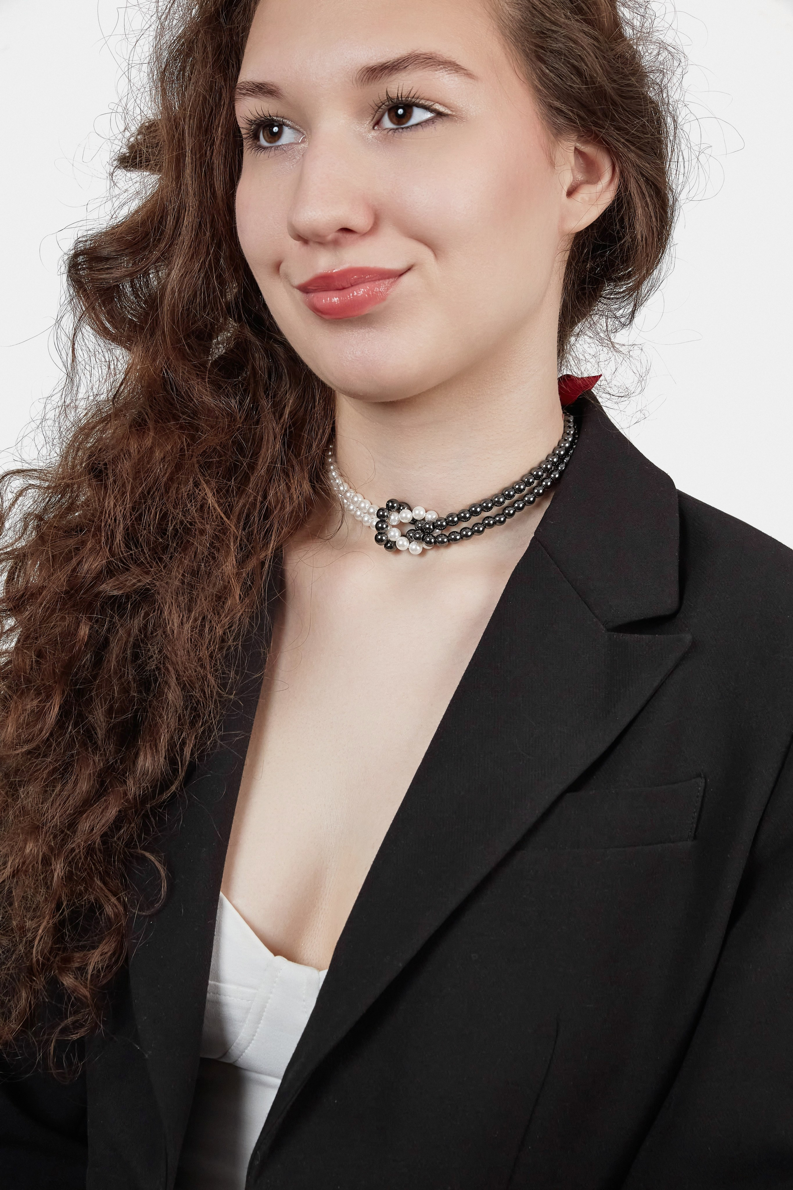 Фотосъемка с моделью на белом фоне. Коммерческий фотограф в Москве Павел Володин