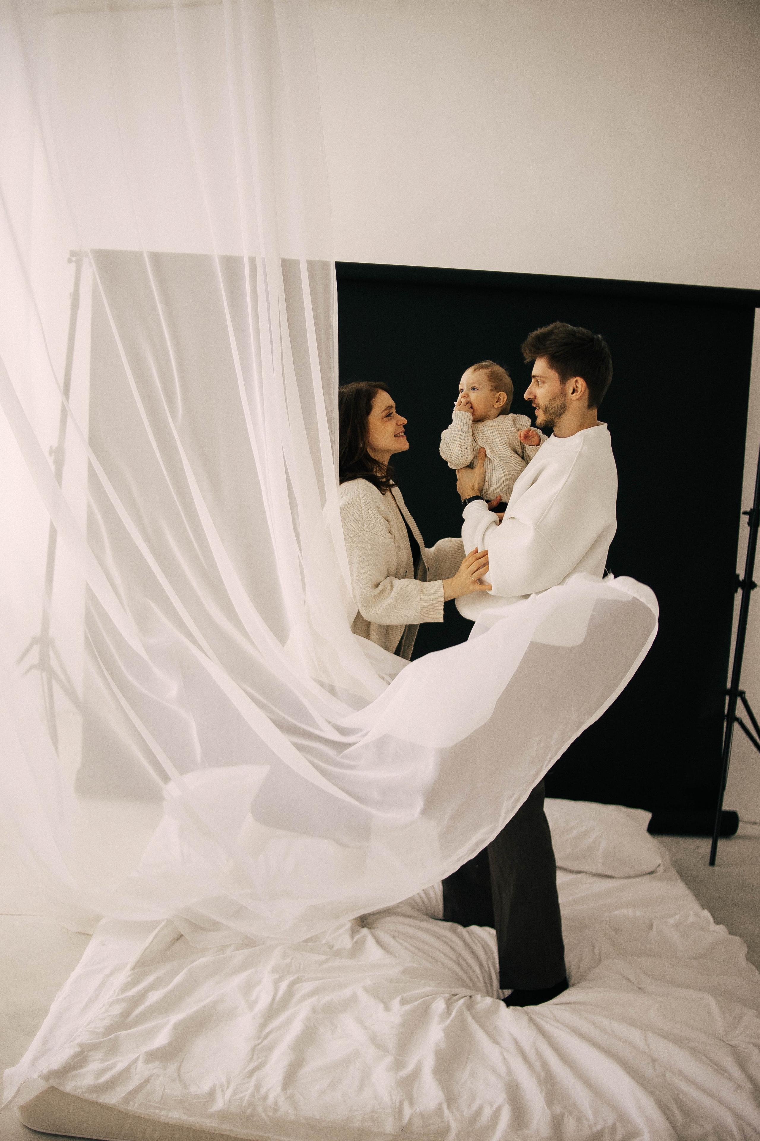 Аня, Сережа и Лешенька. Главная