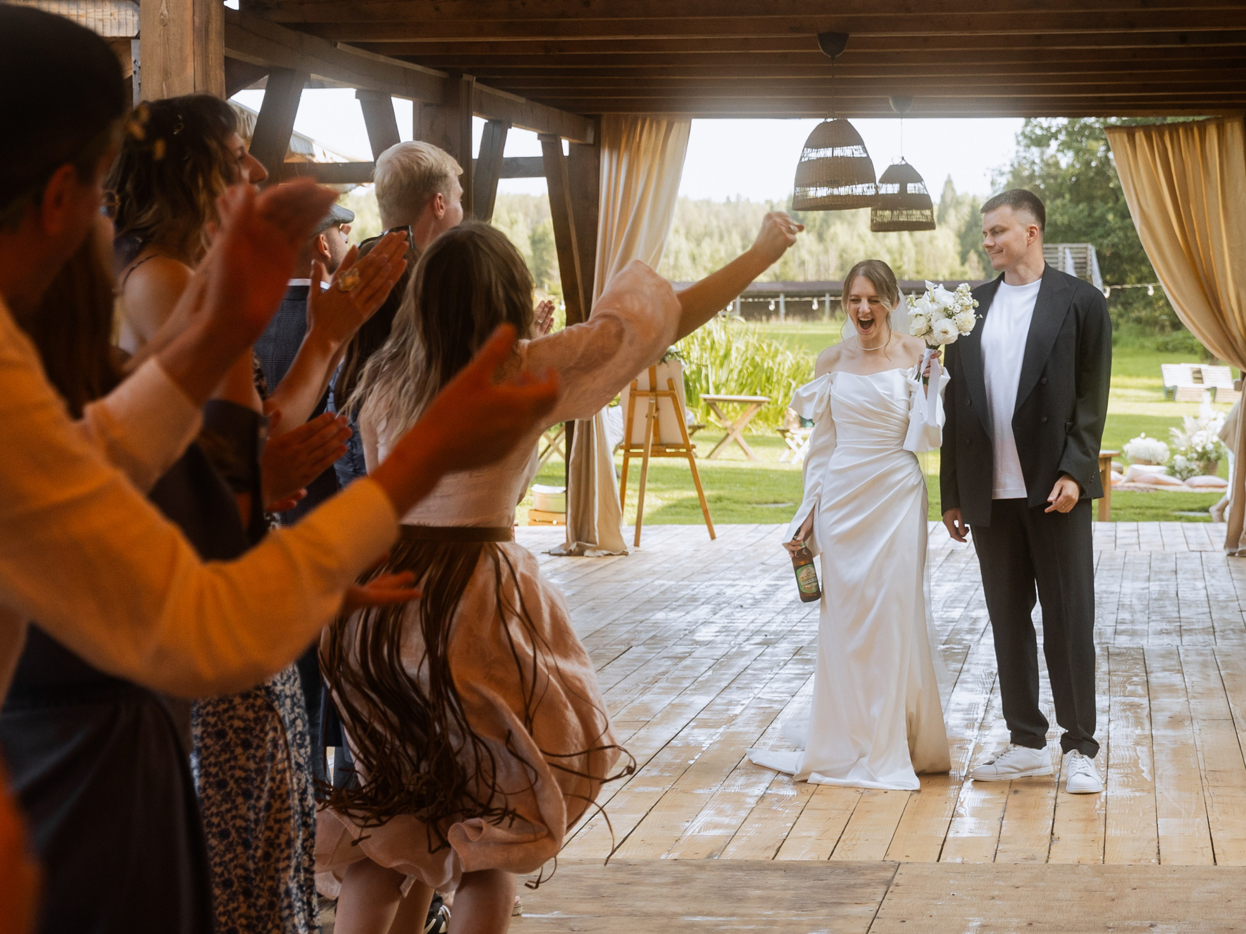 Алиса и Слава, роспись в Москве и вечеринка на природе, подальше от города. Фотограф в Москве Екатерина Черненко