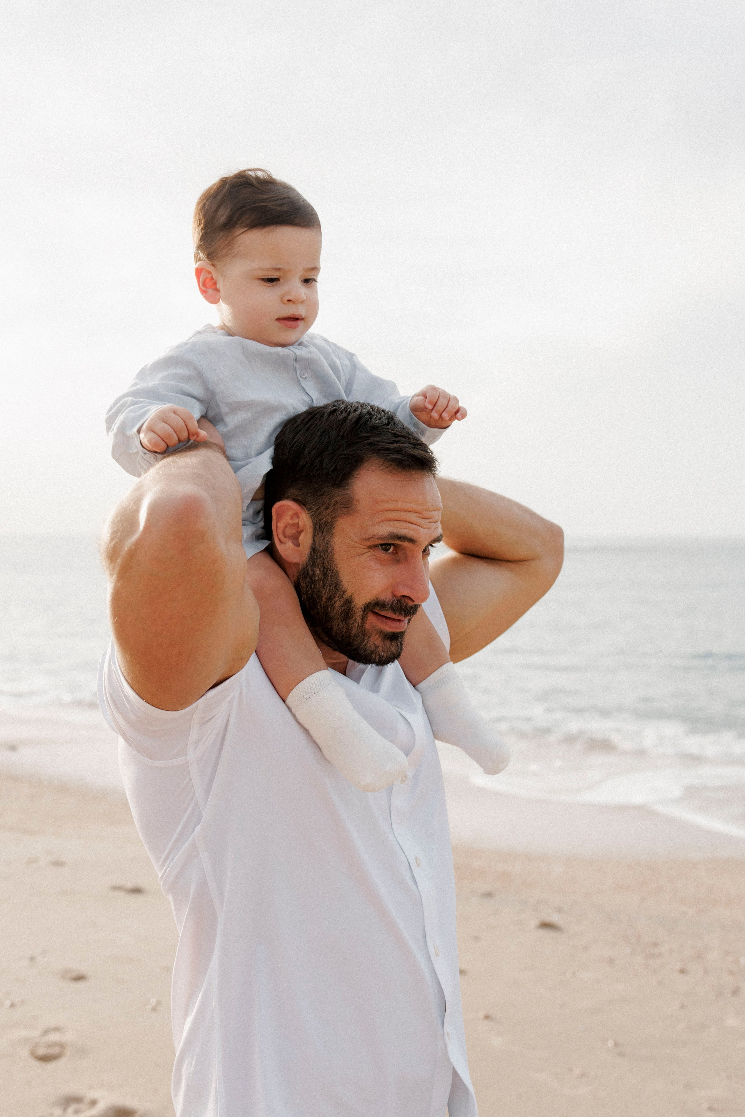 First year family photos near the sea. Главная