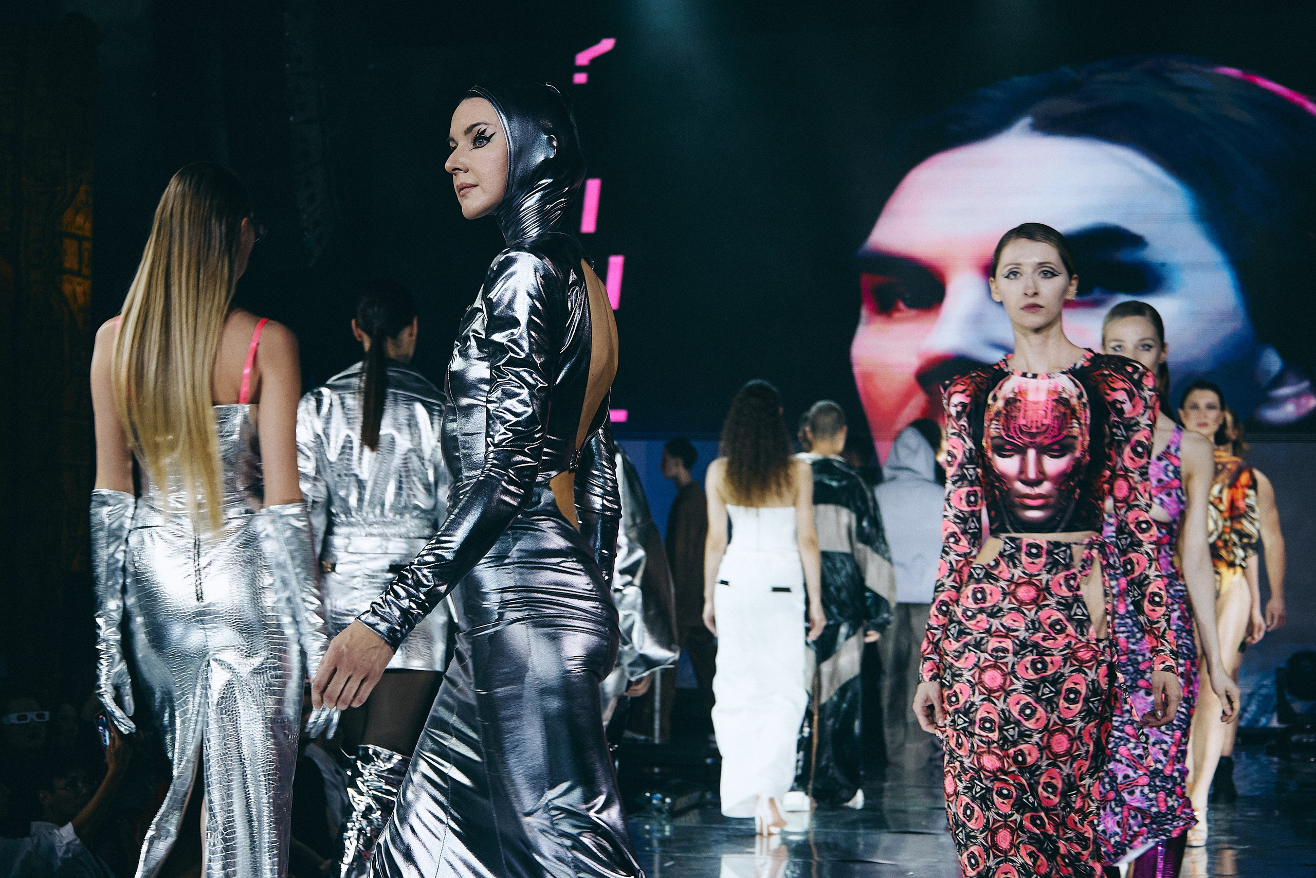 NEW ERA DESIGNER ANDREY PONOMAREV