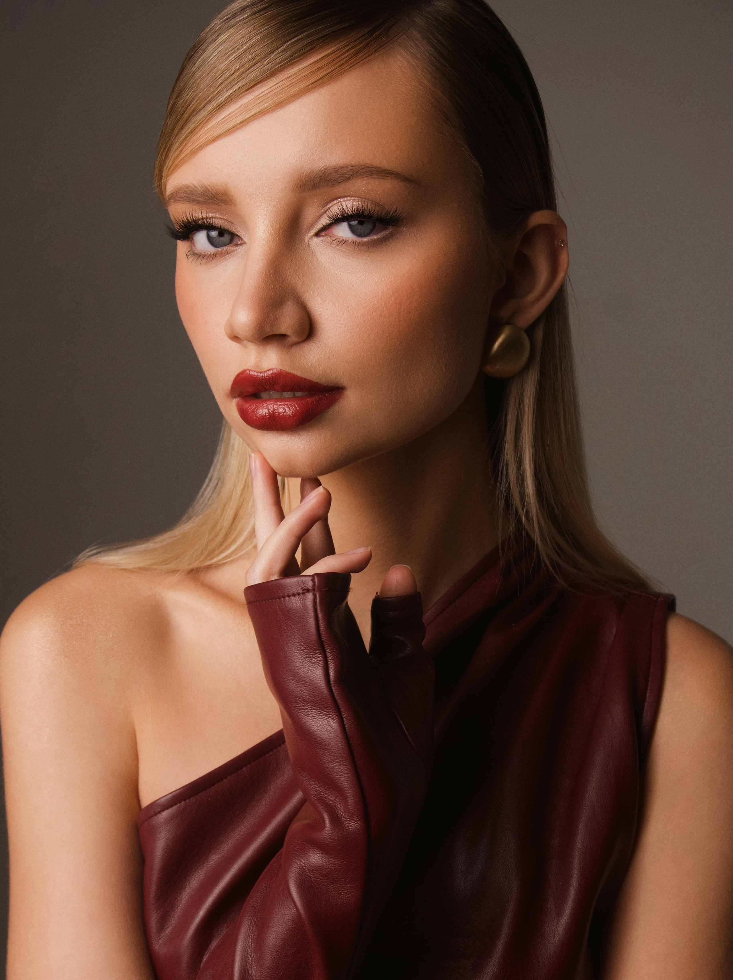 Настя, съемка в студии. Фотограф в Минске Света Григорьева