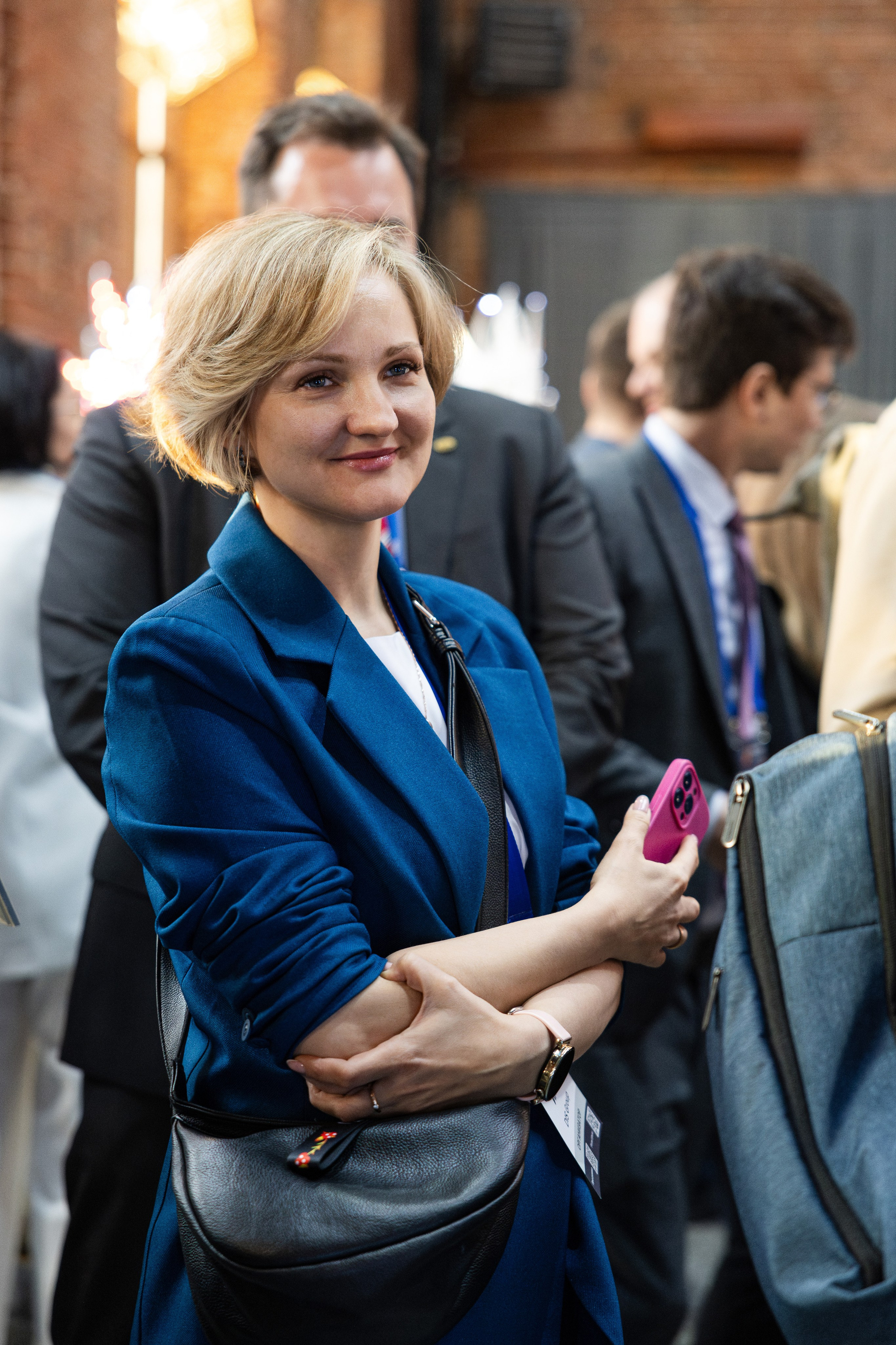 Data Summit 2025 (1). Свадебный репортажный фотограф в Москве