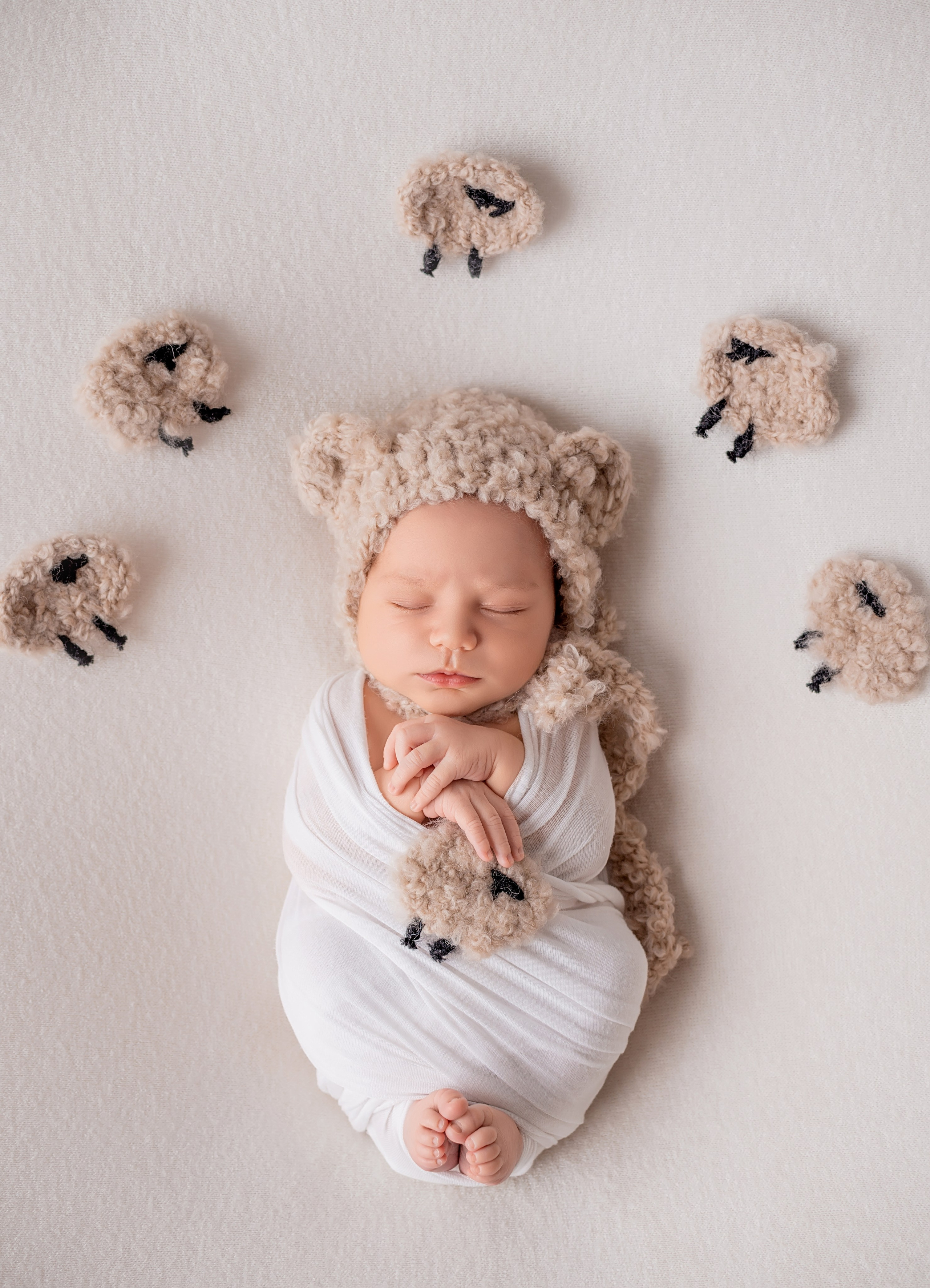 Съёмка новорожденных у вас дома в Краснодаре. Фотограф новорожденных Краснодар Малышенко Надежда