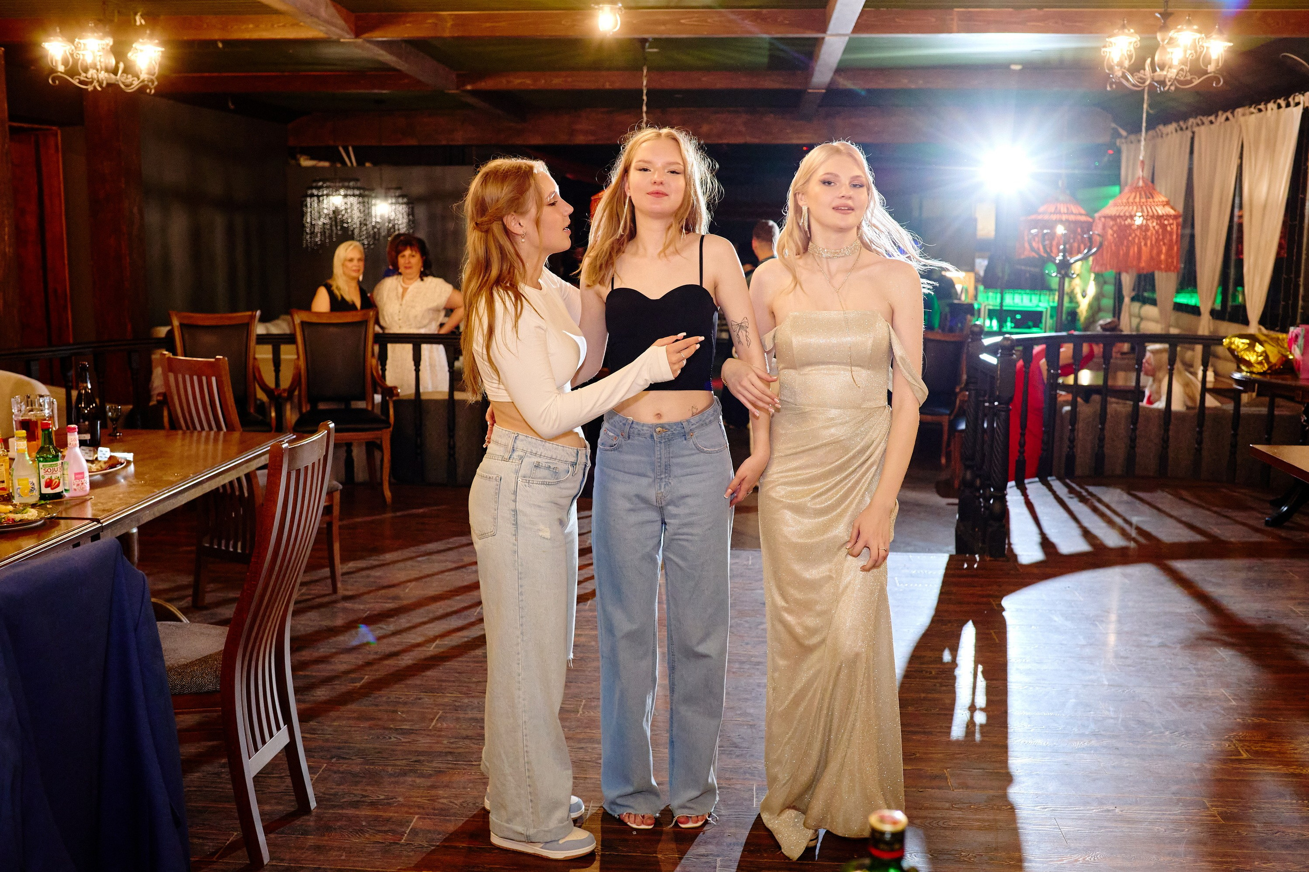 Выпускной 35 Сош. Фотограф Выпускные альбомы Таганрог Сергей Коробченко