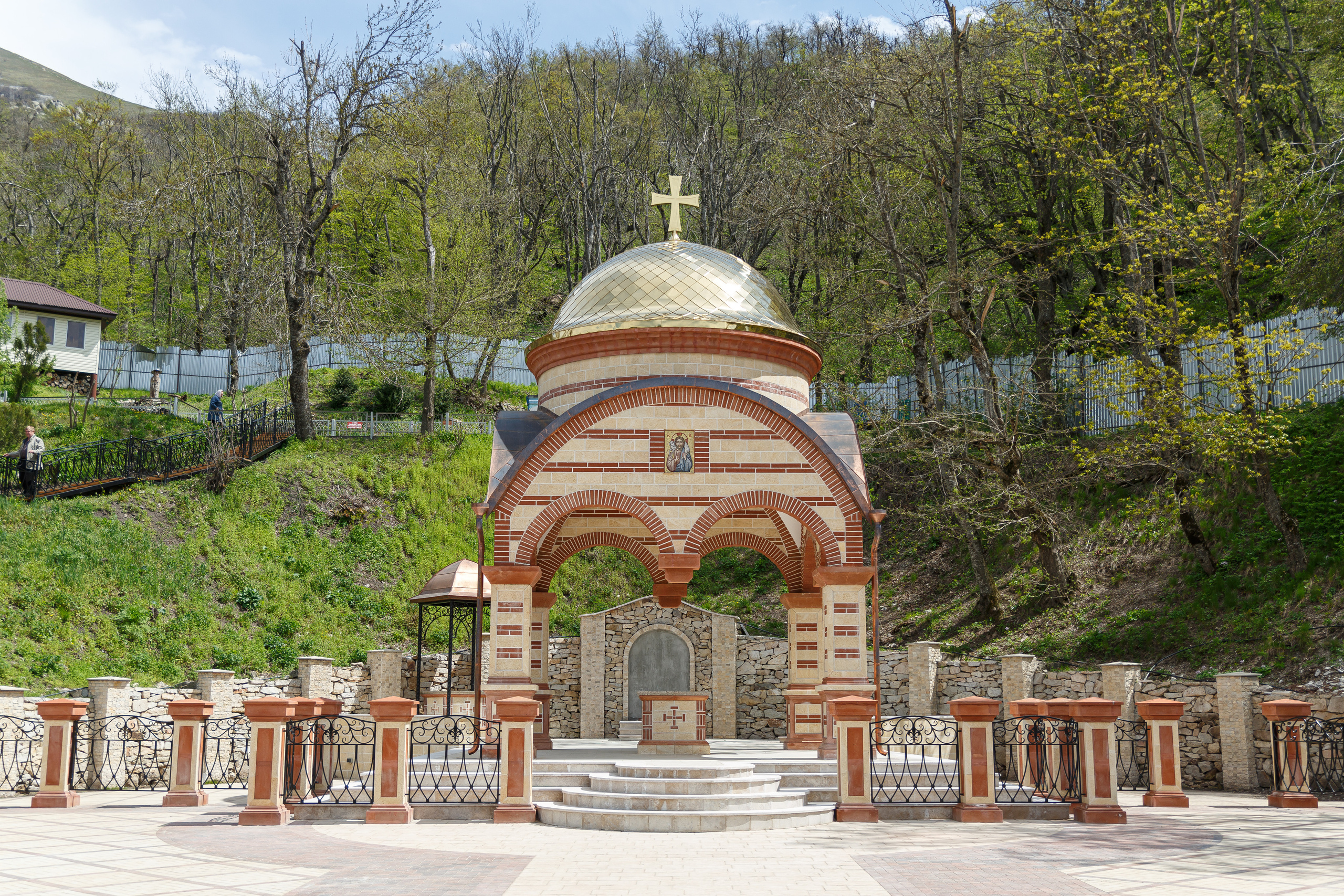 Успенский собор в монастыре Бештау. НИИКОРОВИН- мастерская мозаики и монументального искусства